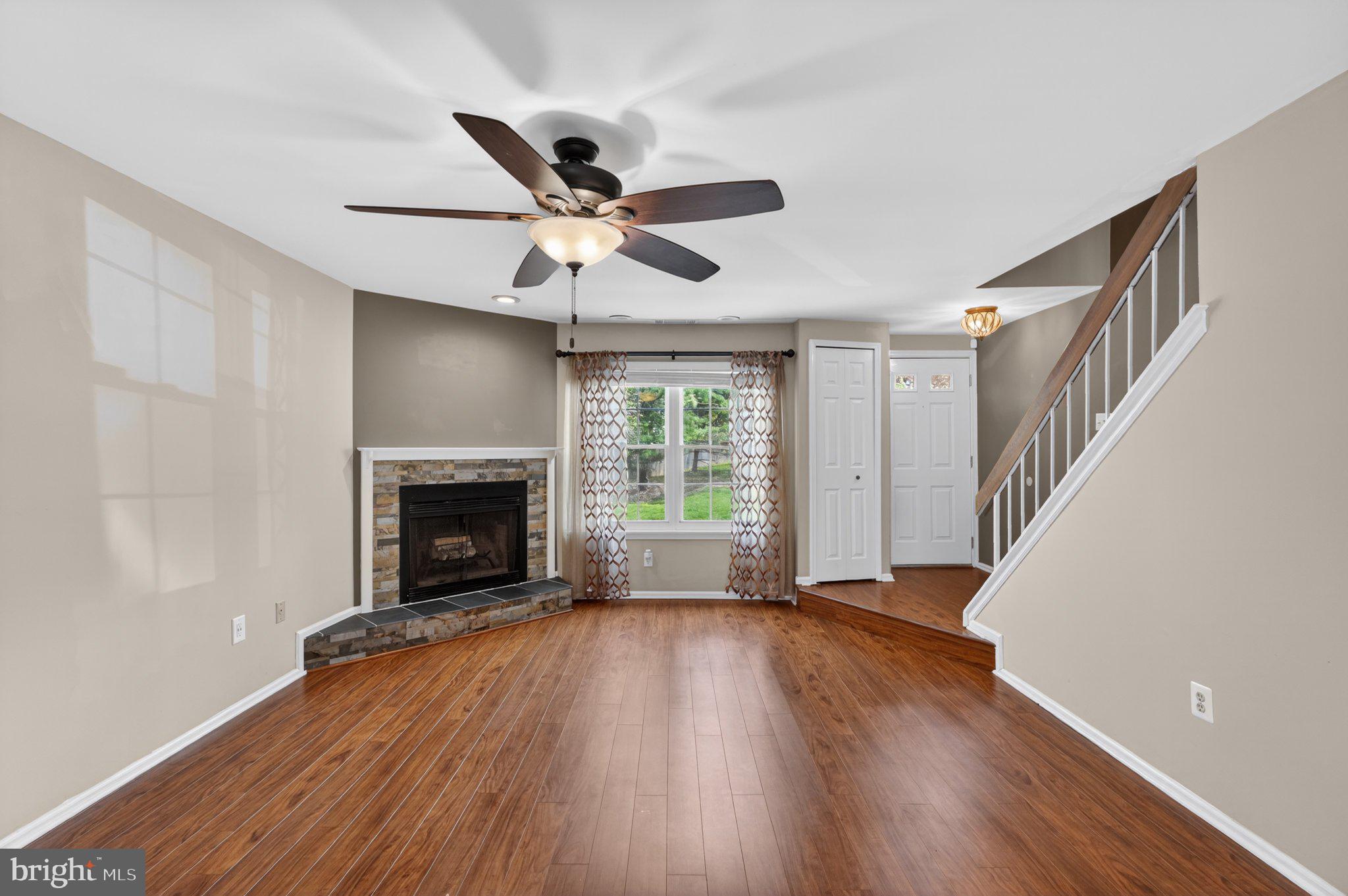 SAW MILL VALLEY - Residential