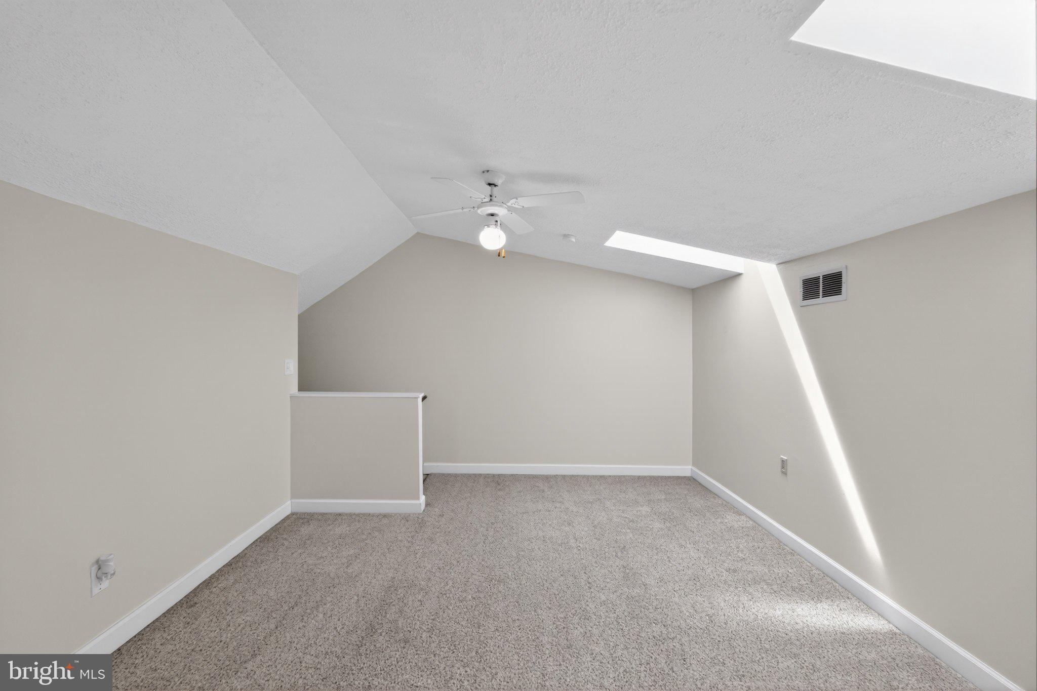 SAW MILL VALLEY - Residential