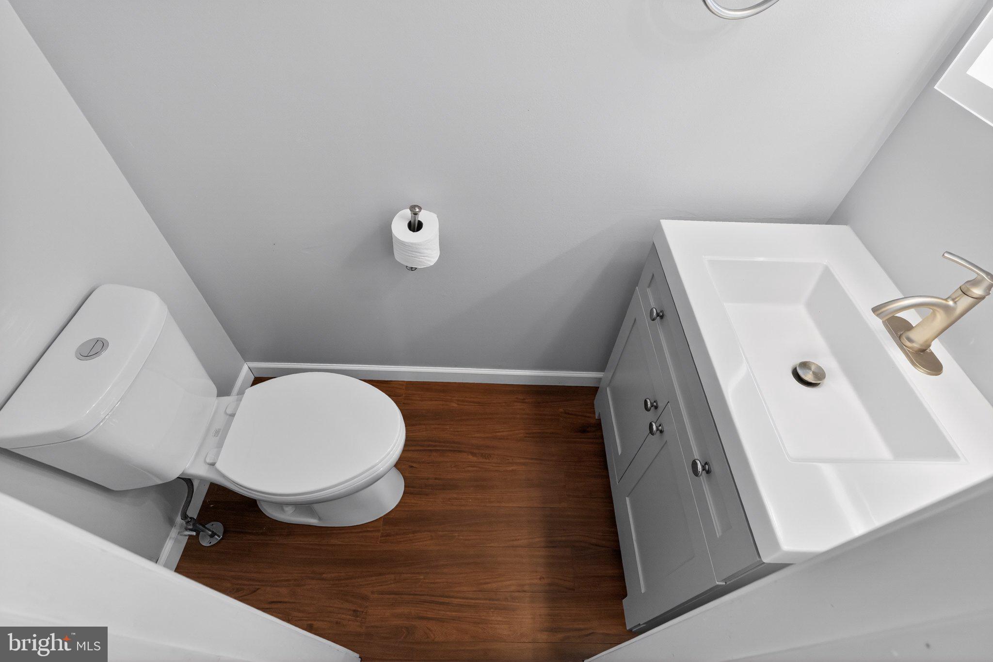 SAW MILL VALLEY - Residential