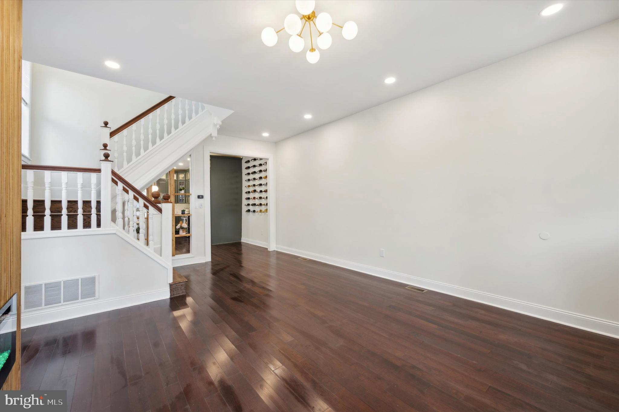 4911 WARRINGTON AVENUE