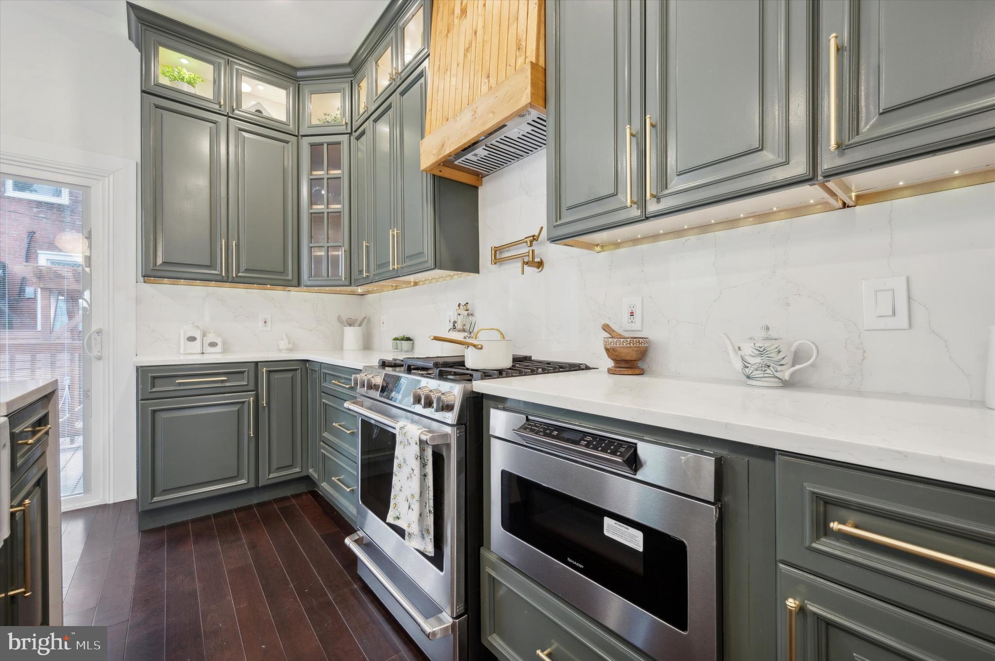 WEST PHILADELPHIA - Residential