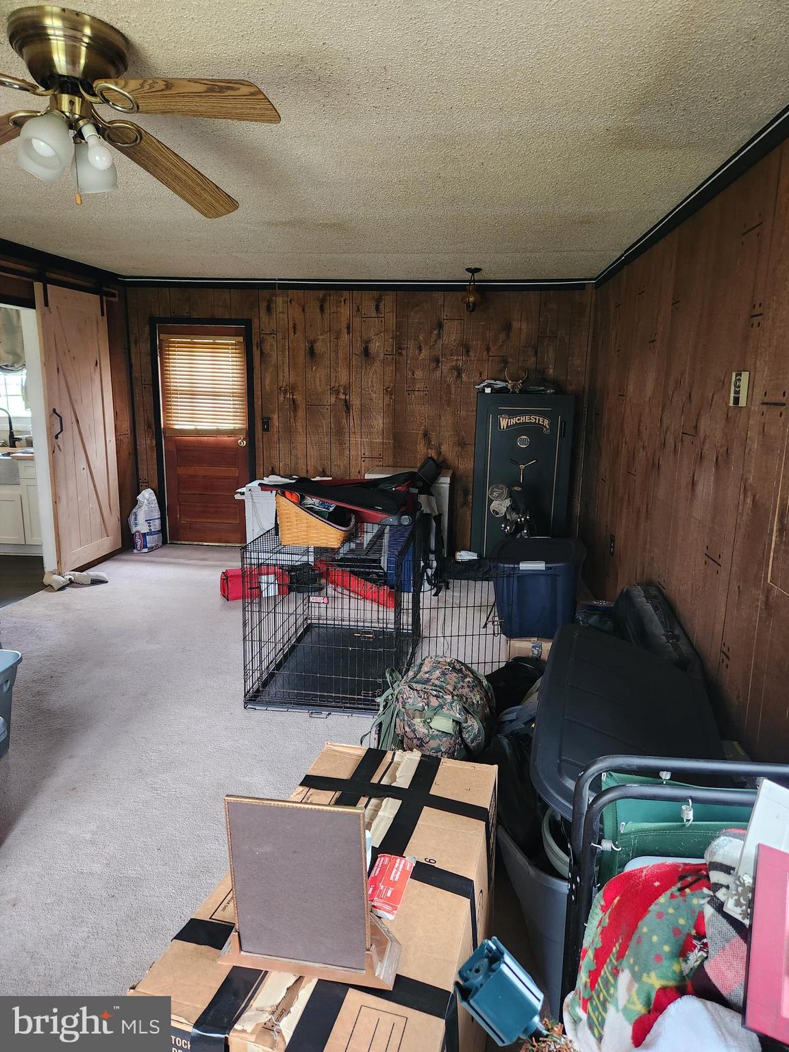 SHADY ACRES - Residential