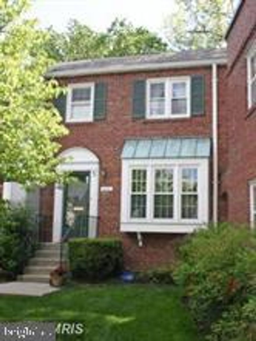 Lovely 3 level townhouse/condo  in the heart of Bethesda/Chevy Chase. Fully renovated kitchen opens to dining room and rear deck. Two main bedrooms on the second level and fully finished lower level with renovated full bath, deck off the dining room to relax.  Close to metro, 495 commute, shopping and public transportation. Must see!