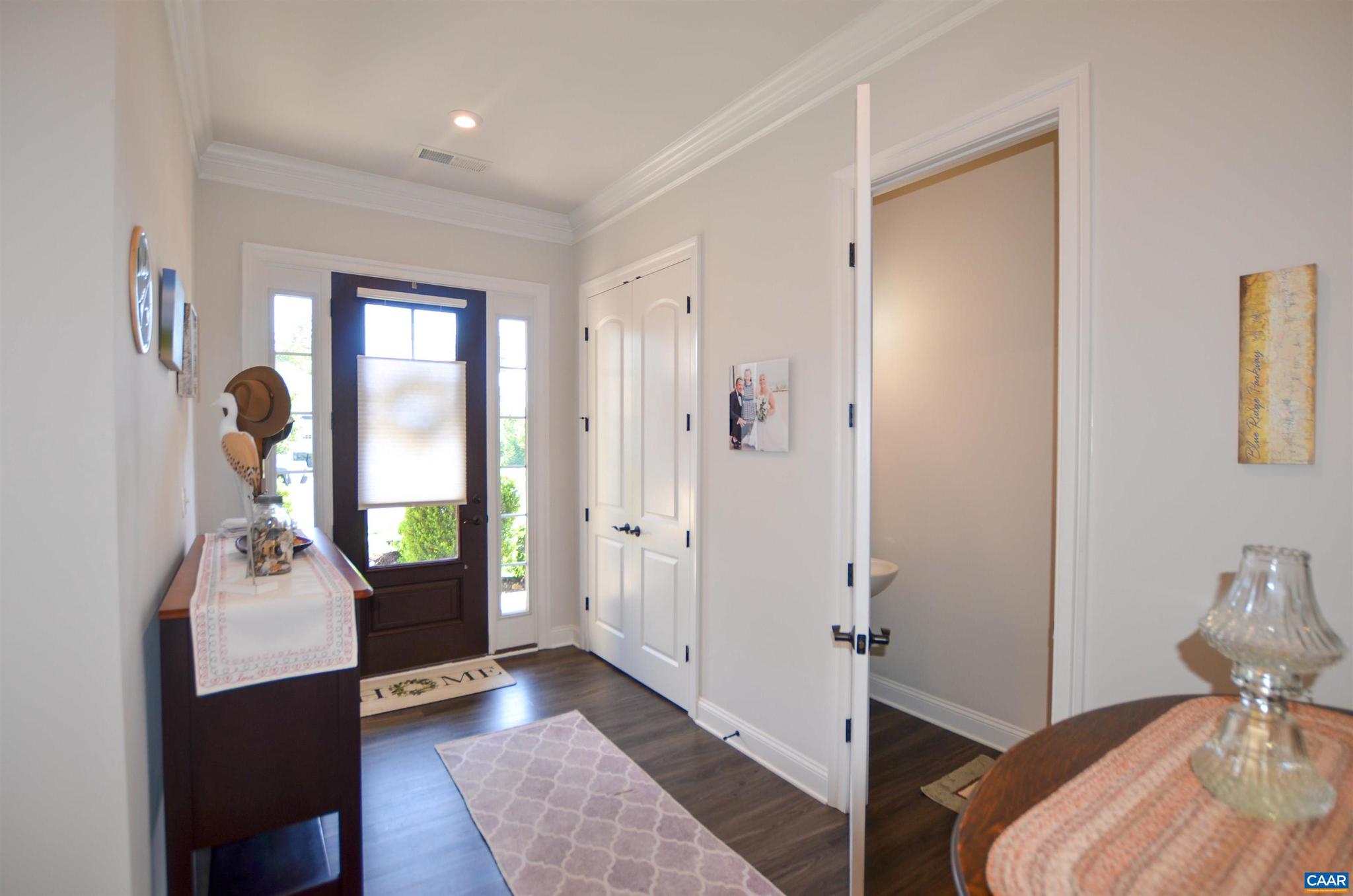 327 CLAIBOURNE RD