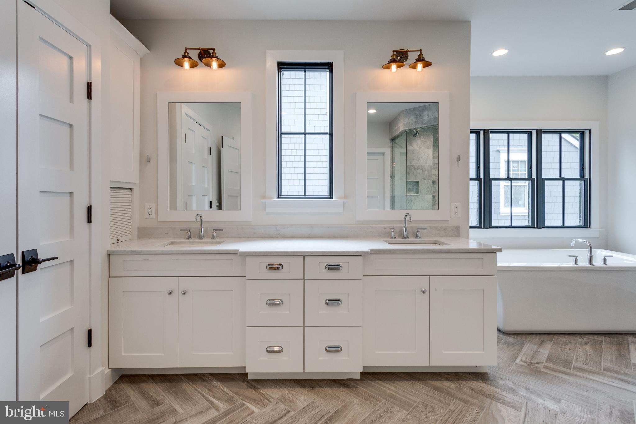 WHITEHALL MANOR - Residential Lease