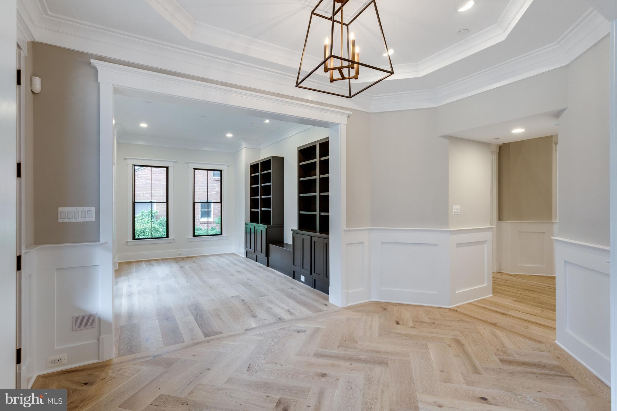 WHITEHALL MANOR - Residential Lease