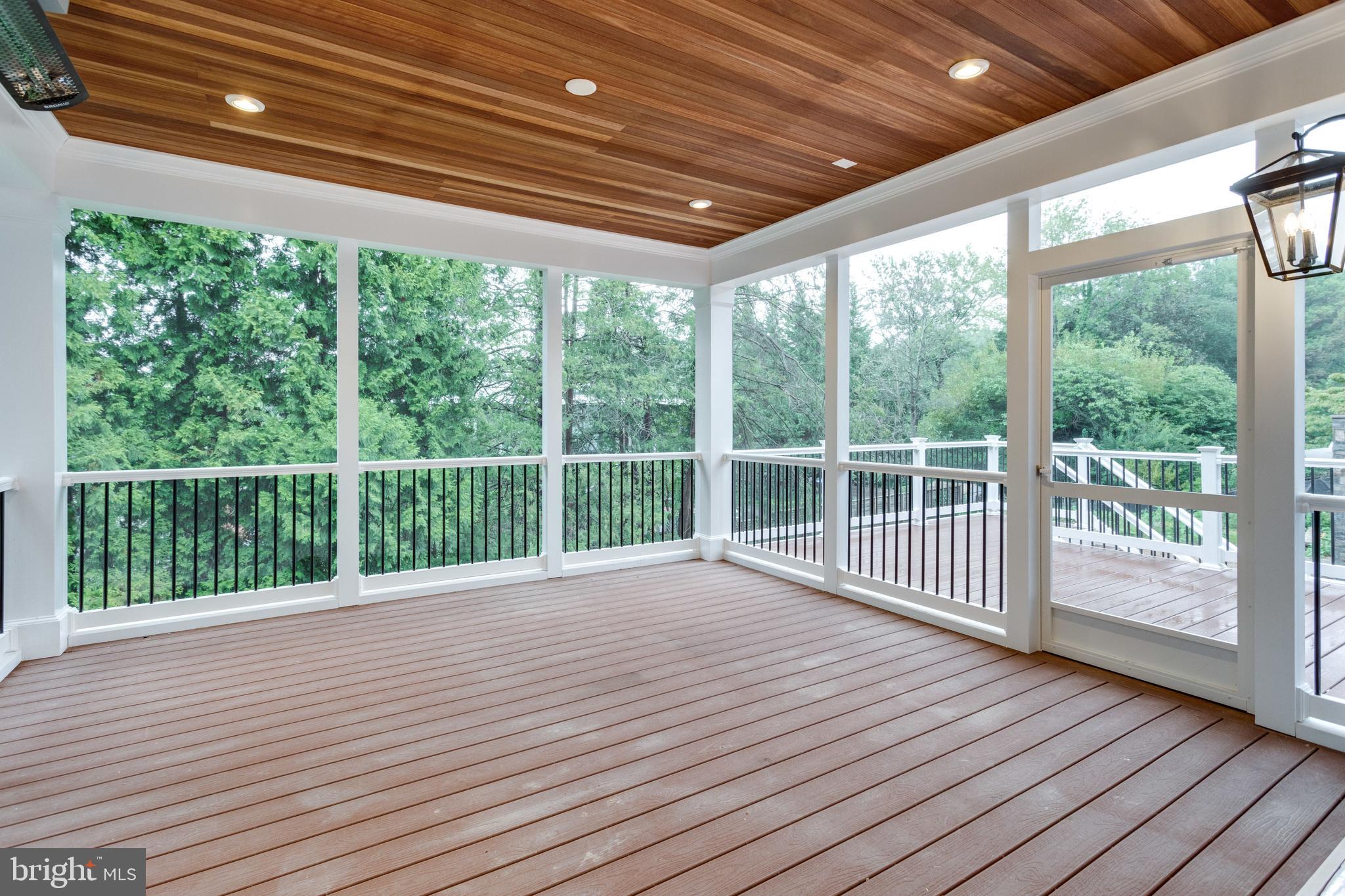 WHITEHALL MANOR - Residential Lease