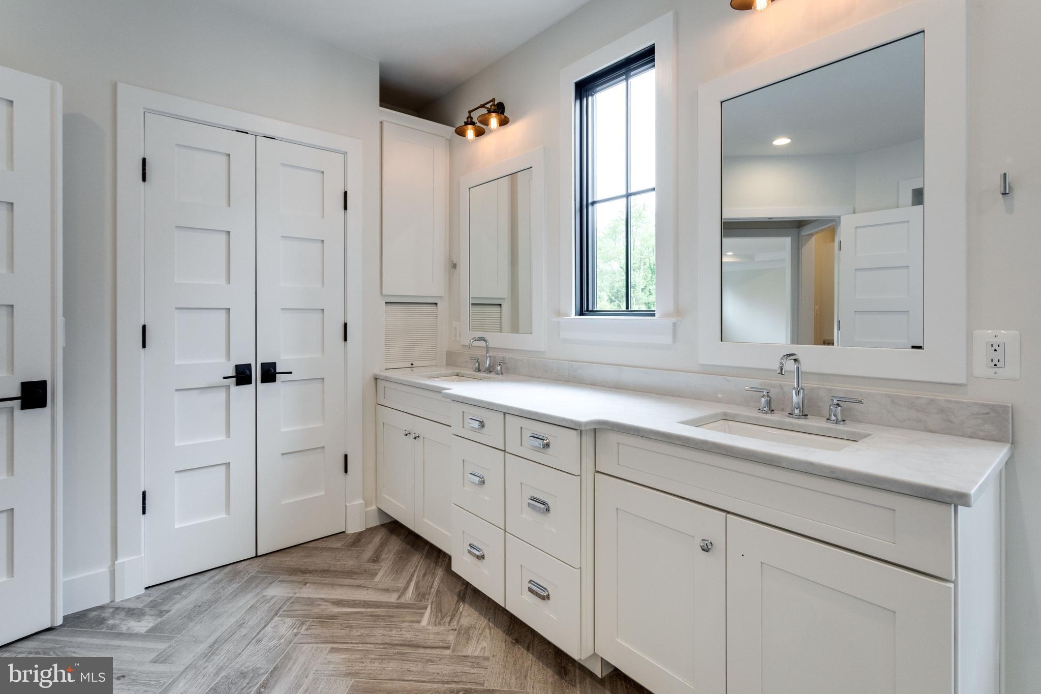 WHITEHALL MANOR - Residential Lease