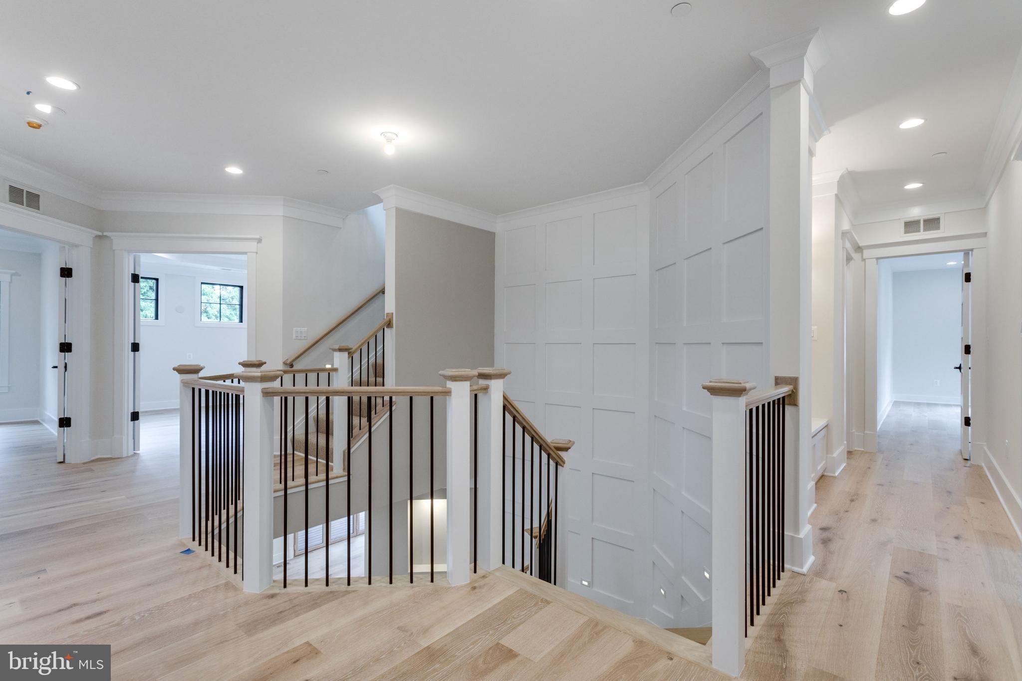 WHITEHALL MANOR - Residential Lease