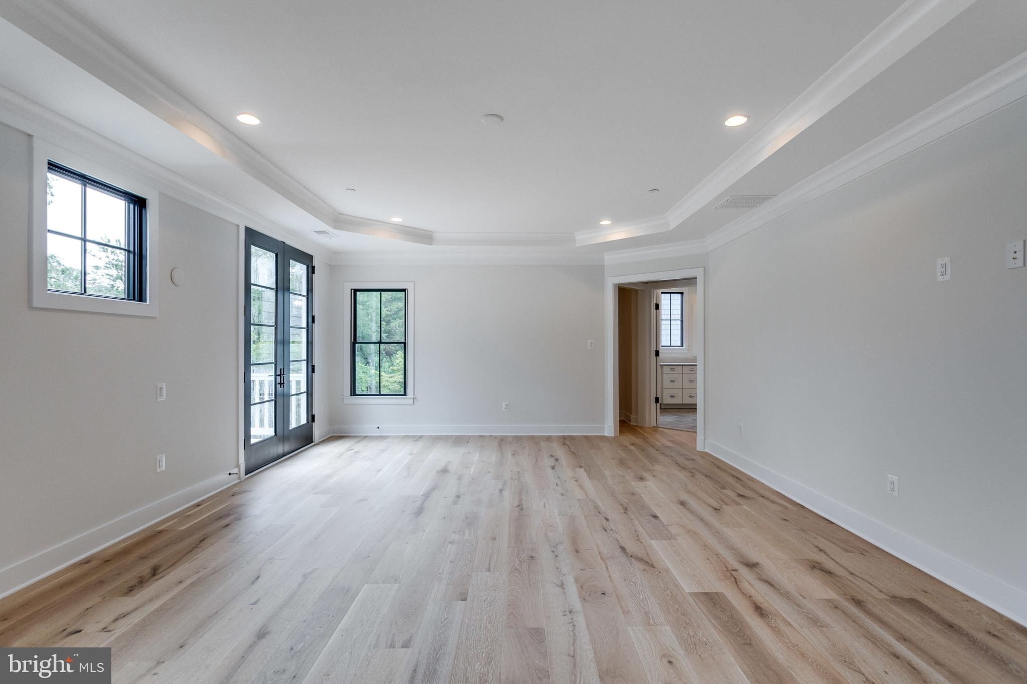 WHITEHALL MANOR - Residential Lease