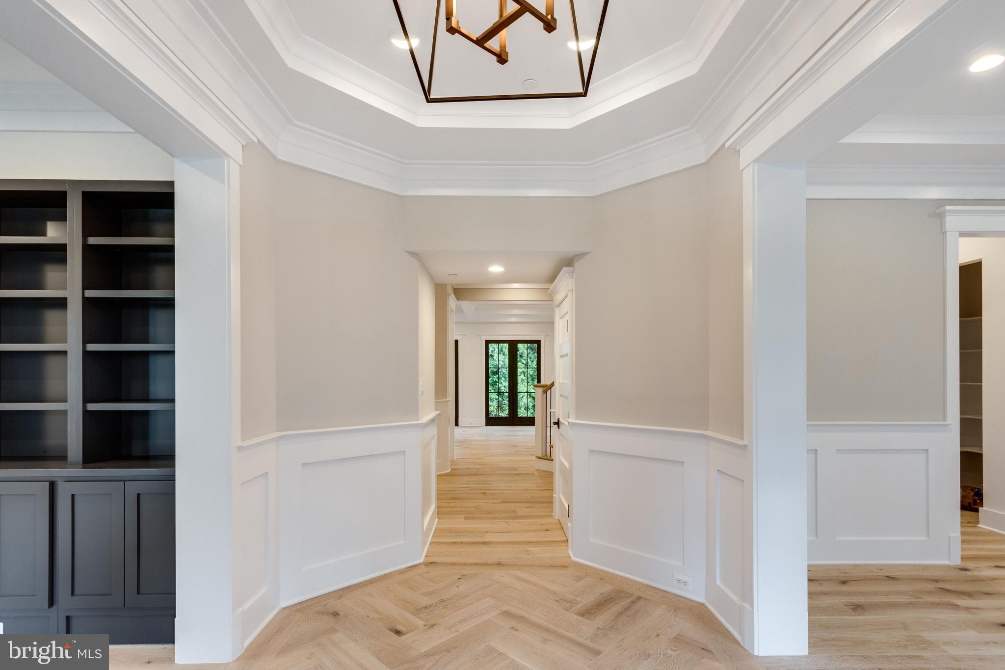 WHITEHALL MANOR - Residential Lease