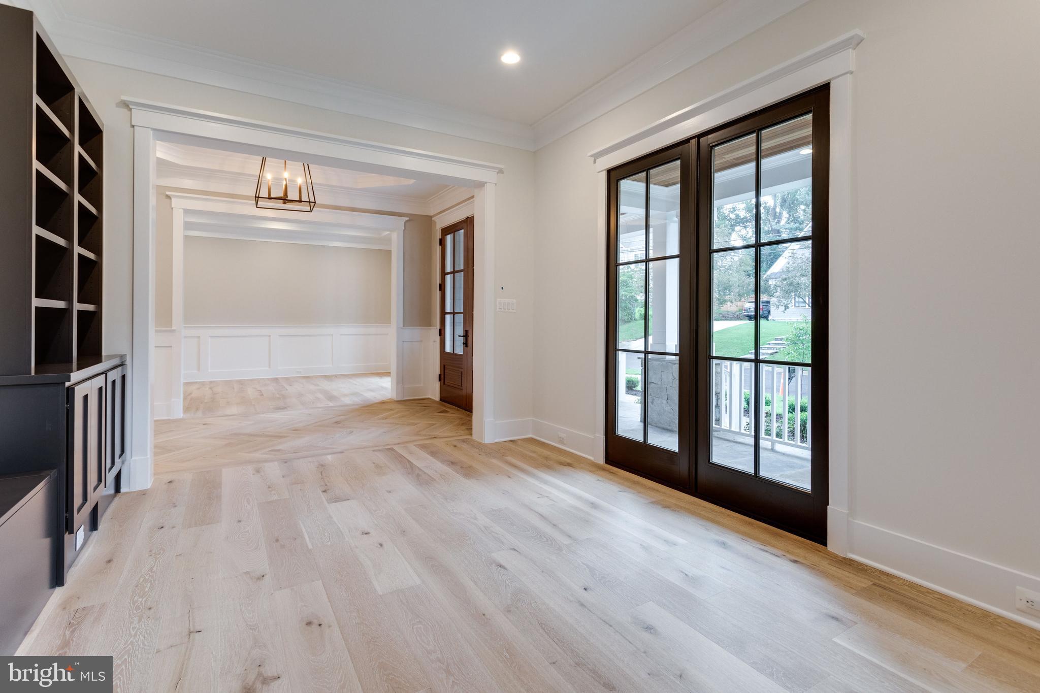 WHITEHALL MANOR - Residential Lease