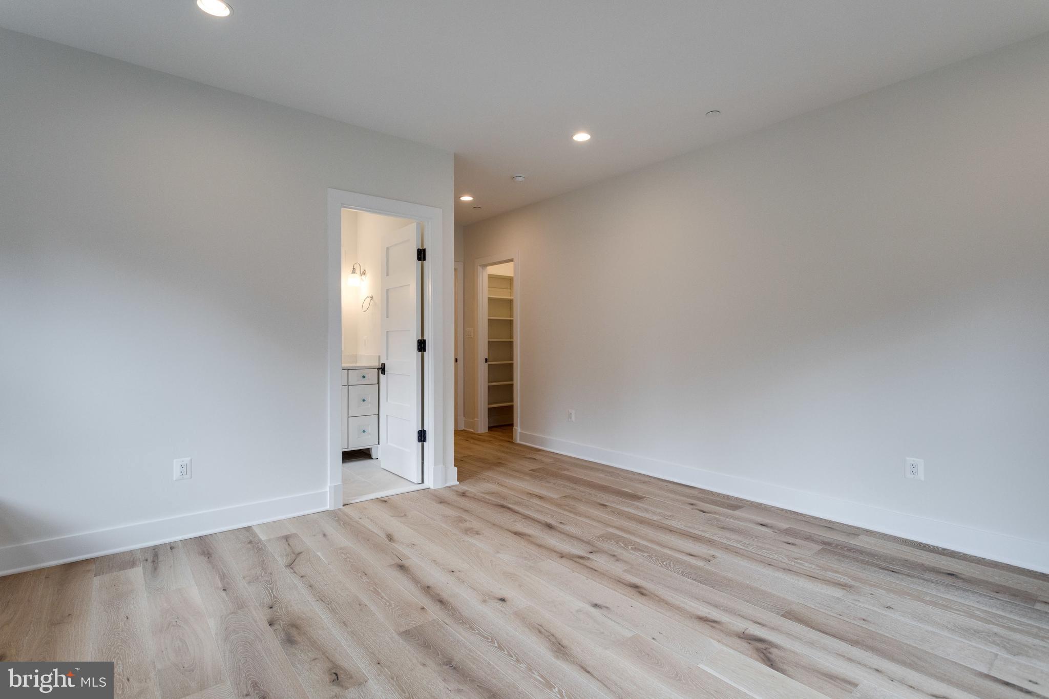 WHITEHALL MANOR - Residential Lease