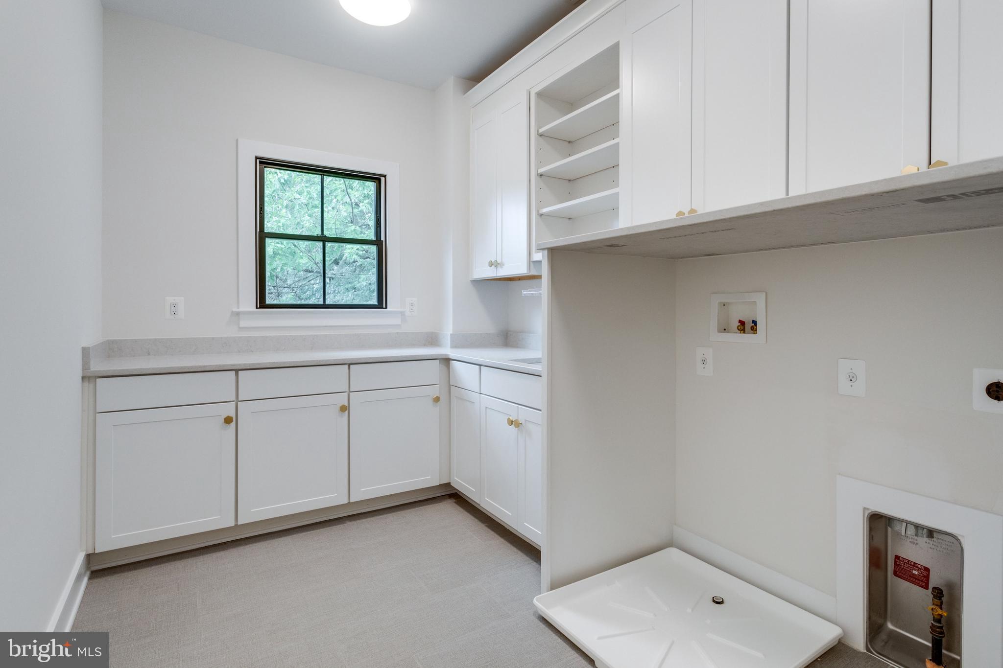 WHITEHALL MANOR - Residential Lease