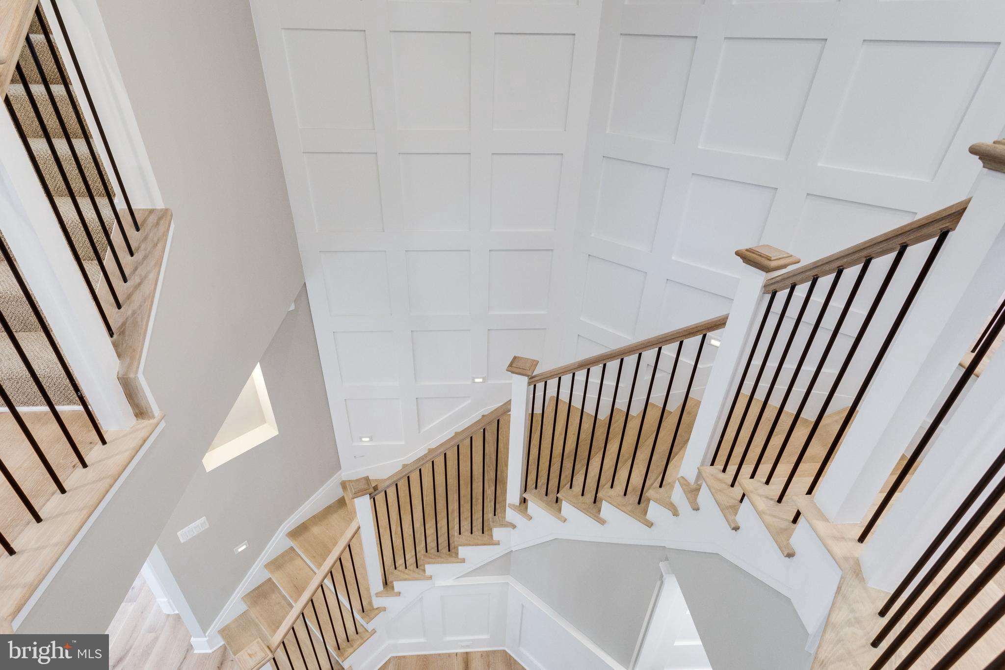 WHITEHALL MANOR - Residential Lease