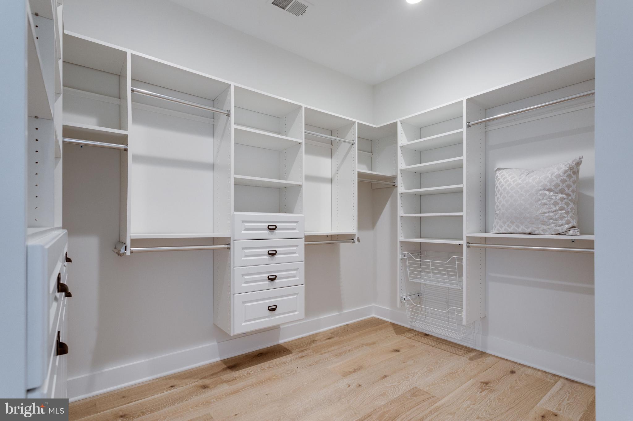 WHITEHALL MANOR - Residential Lease