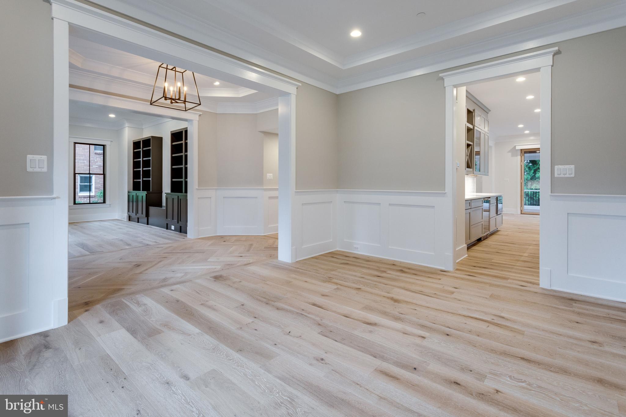 WHITEHALL MANOR - Residential Lease