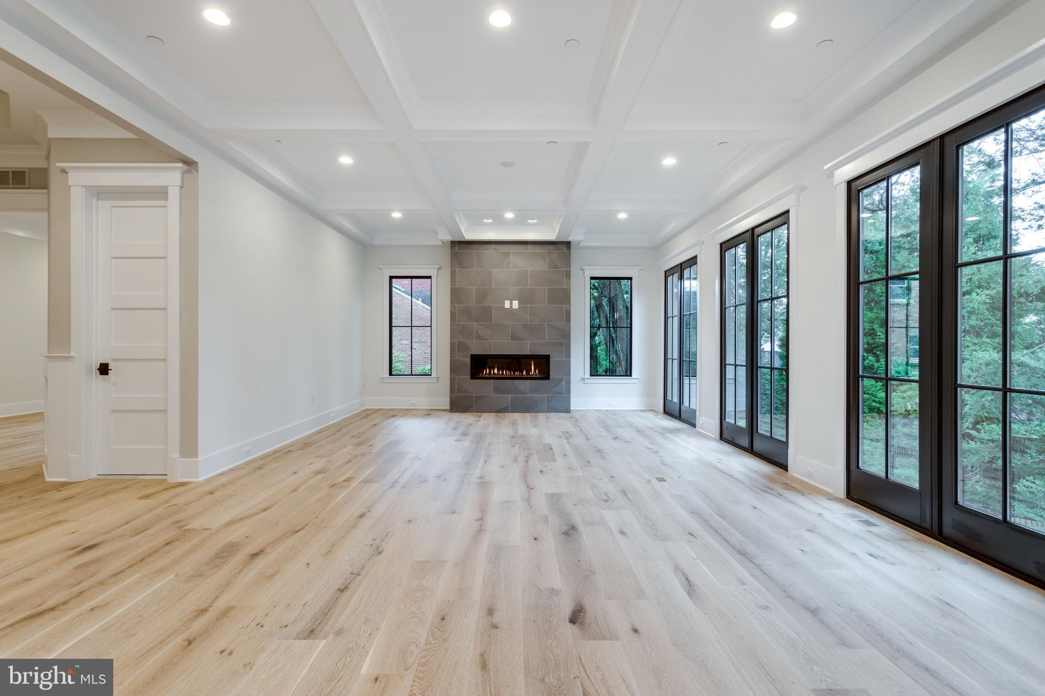 WHITEHALL MANOR - Residential Lease