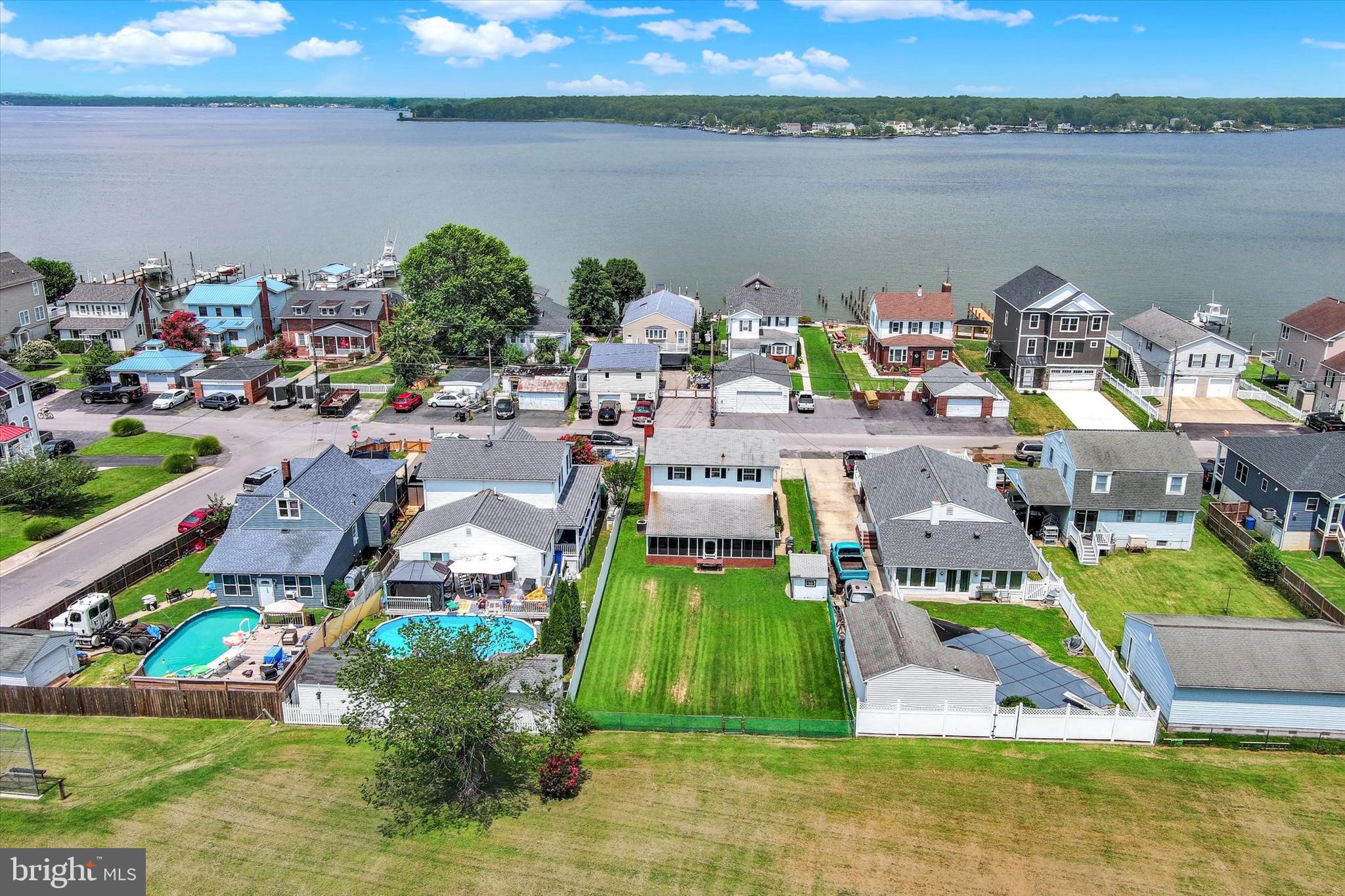 LYNCH POINT - Residential