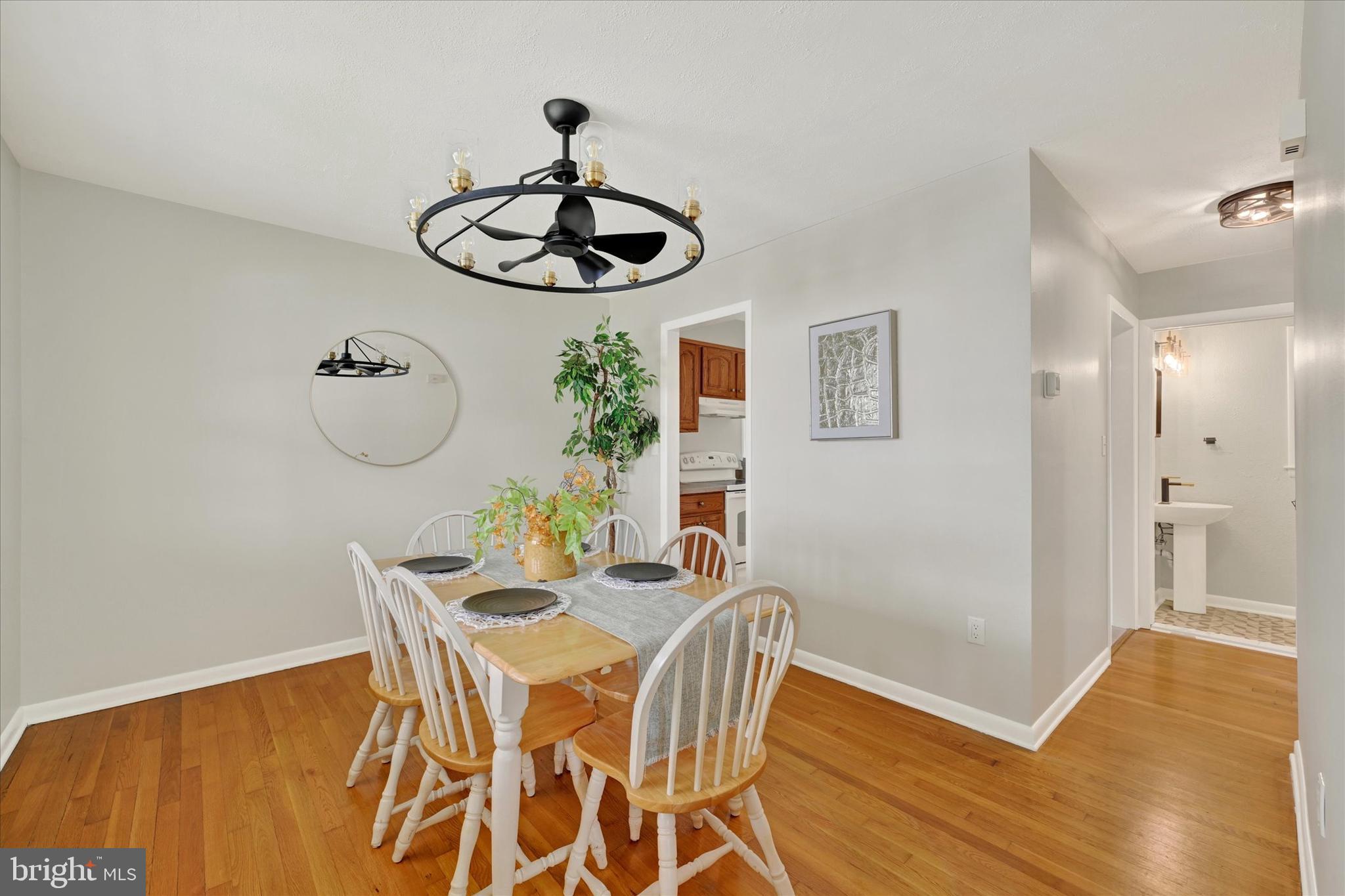 LYNCH POINT - Residential