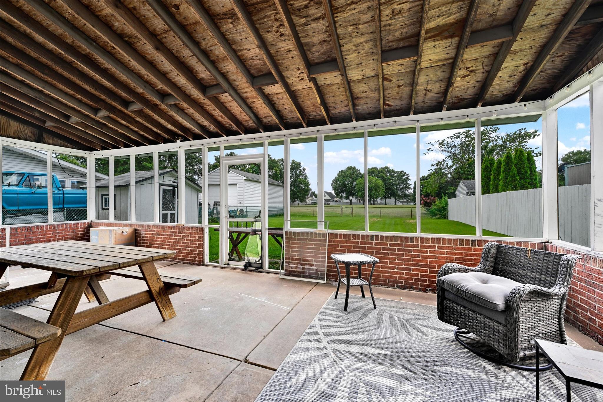 LYNCH POINT - Residential