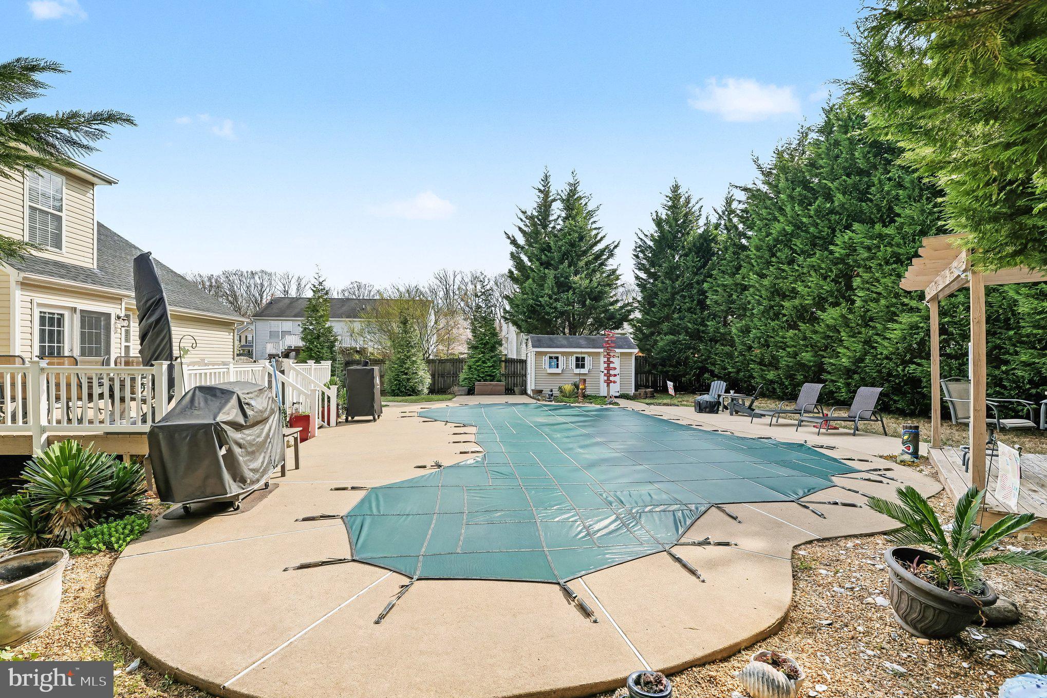 MAPLE GROVE - Residential