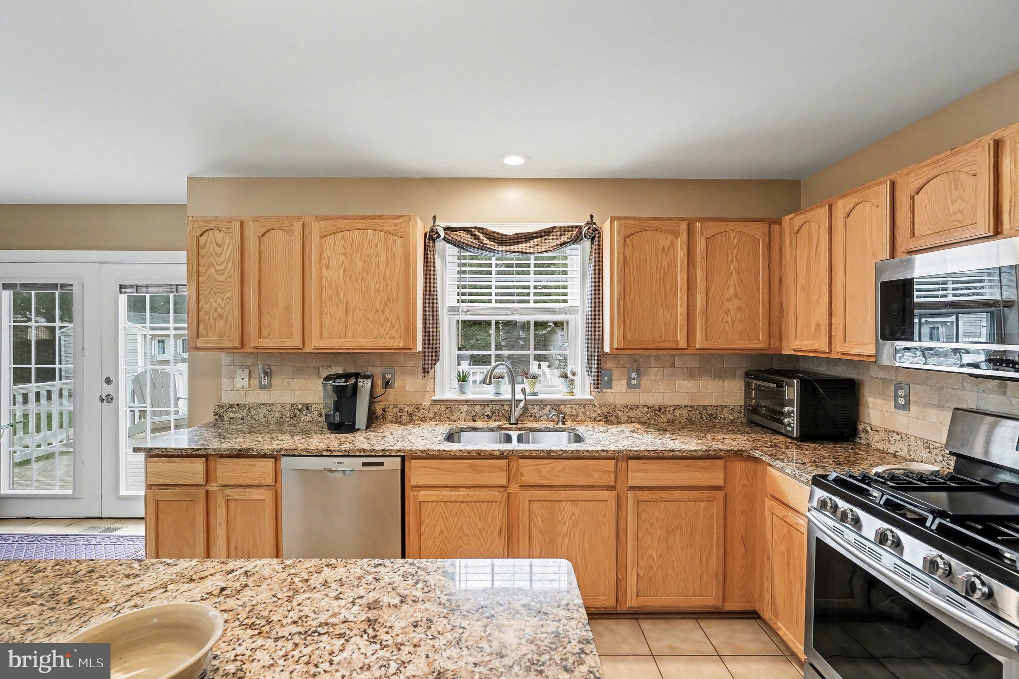 MAPLE GROVE - Residential