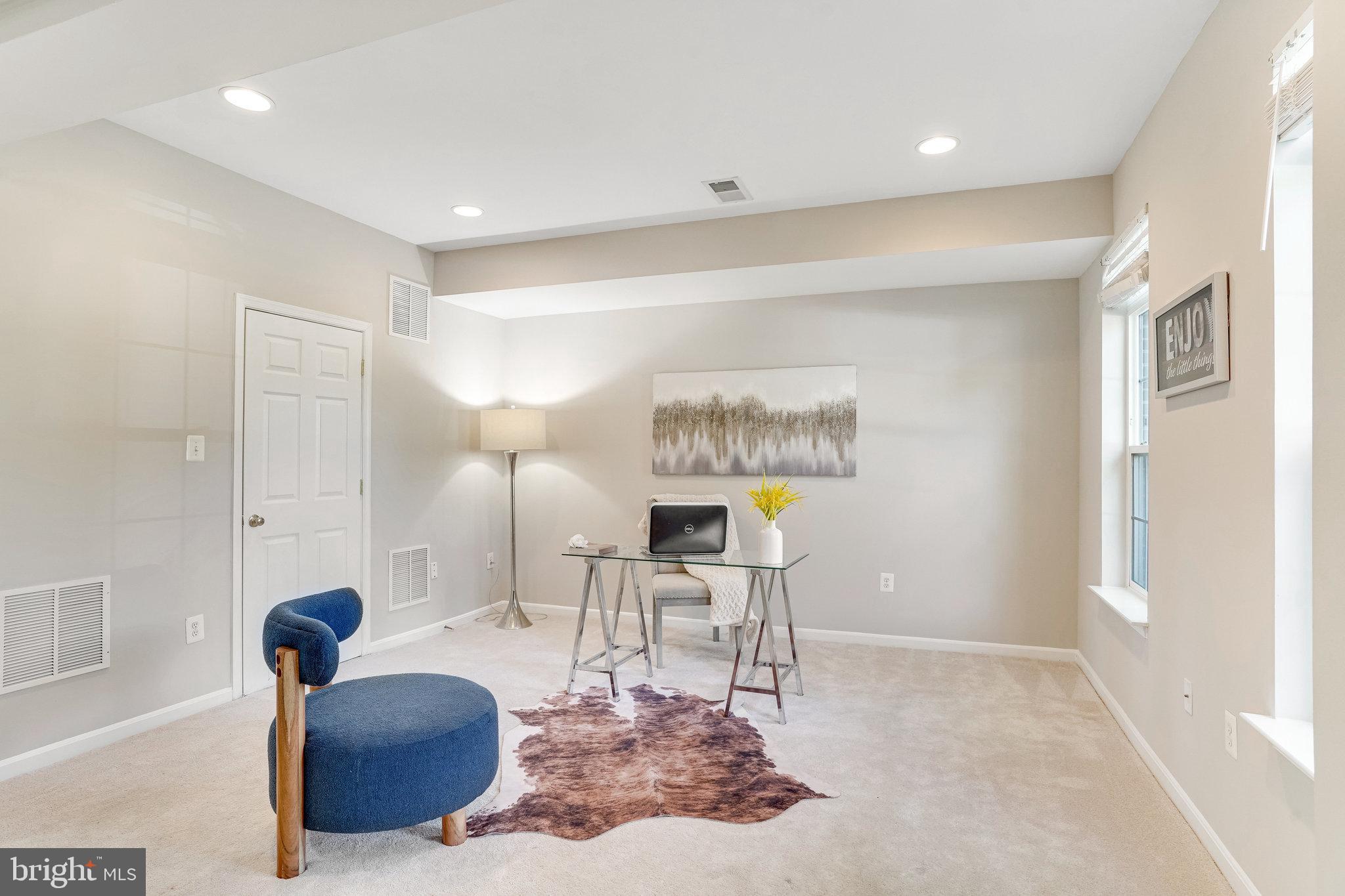 ASHBROOK VILLAGE - Residential