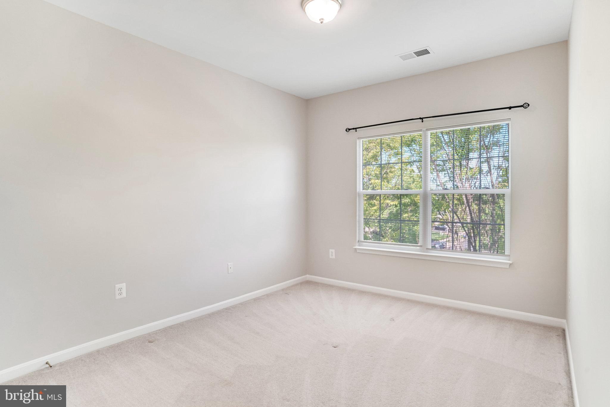 ASHBROOK VILLAGE - Residential