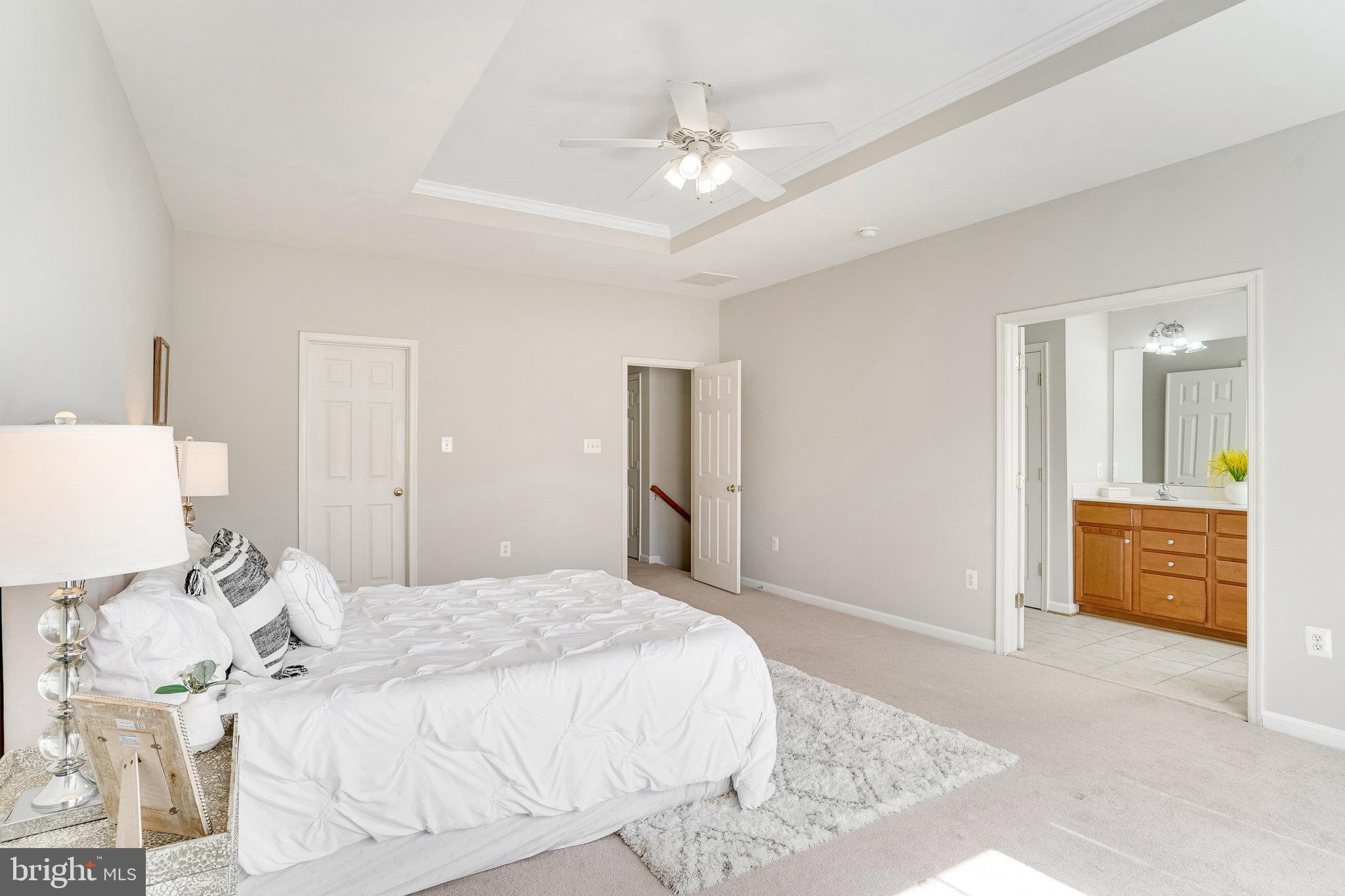 ASHBROOK VILLAGE - Residential