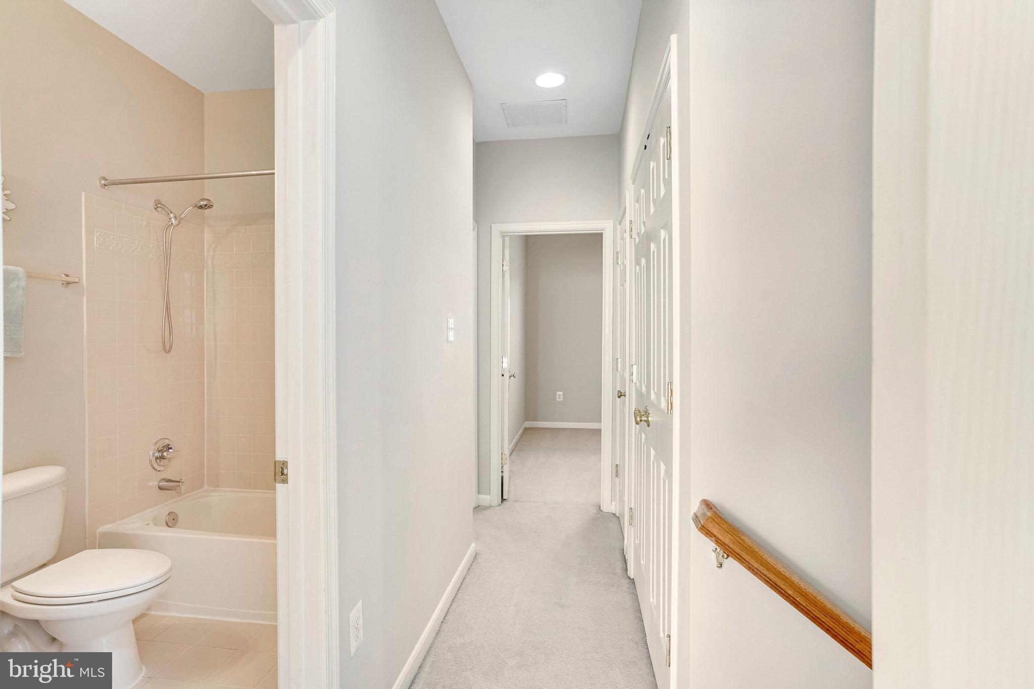 ASHBROOK VILLAGE - Residential