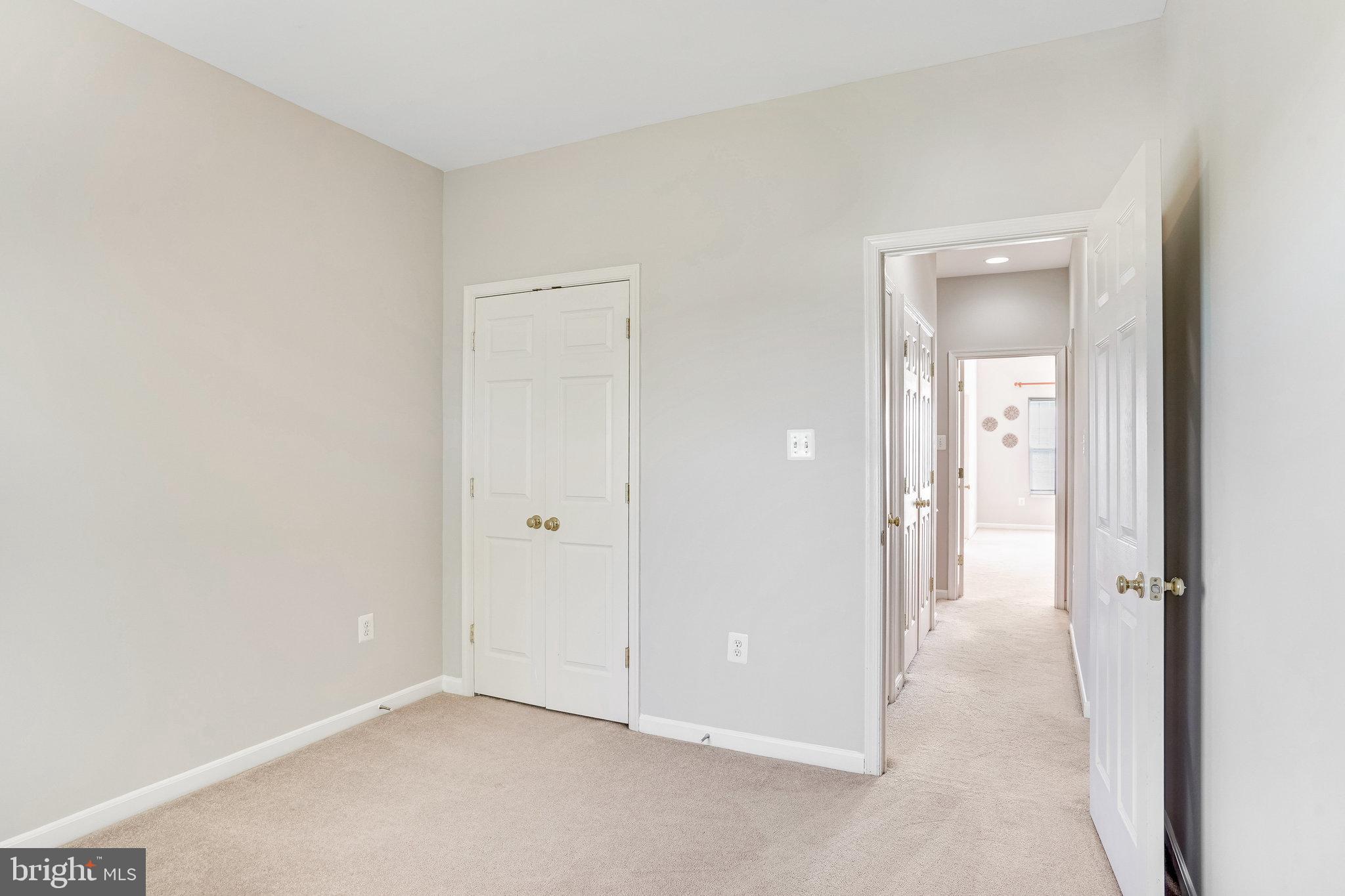 ASHBROOK VILLAGE - Residential