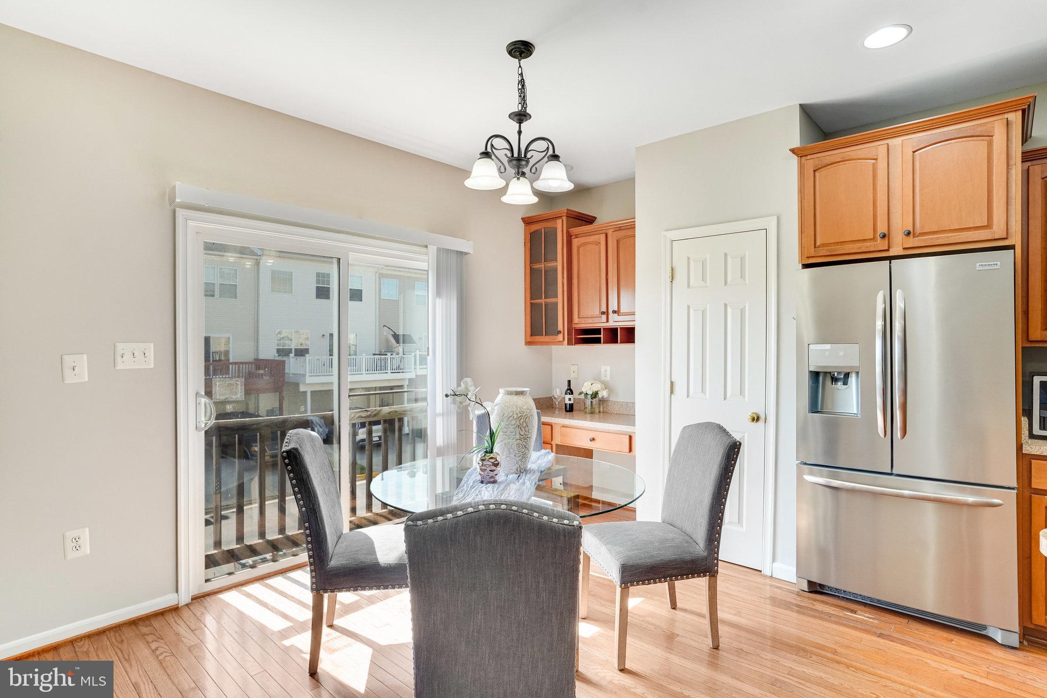 ASHBROOK VILLAGE - Residential