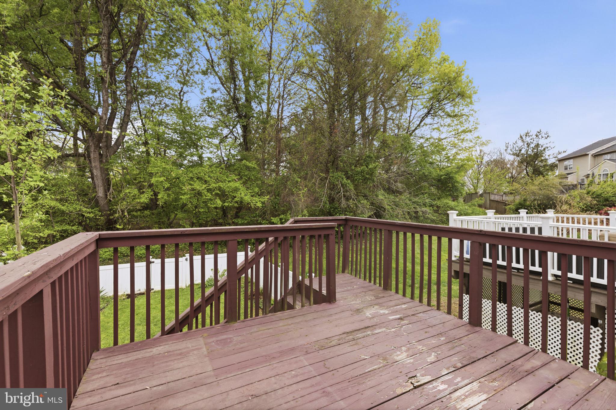 CONSTANT FRIENDSHIP - Residential