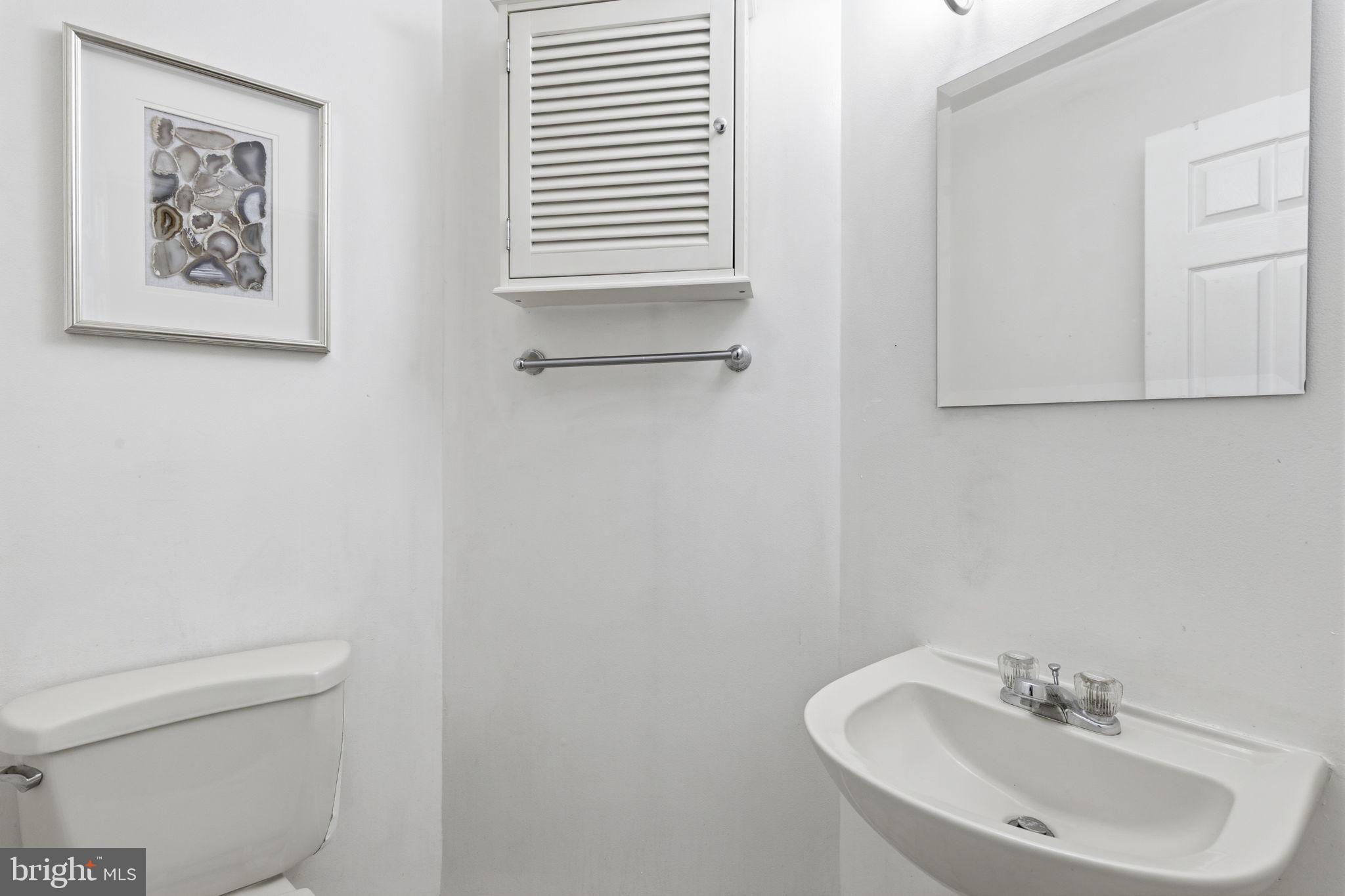 CONSTANT FRIENDSHIP - Residential