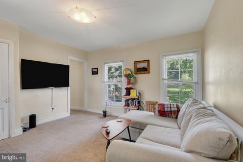 Condo For Rent - 350 Green Lane #2R<br/> PHILADELPHIA, PA 19128