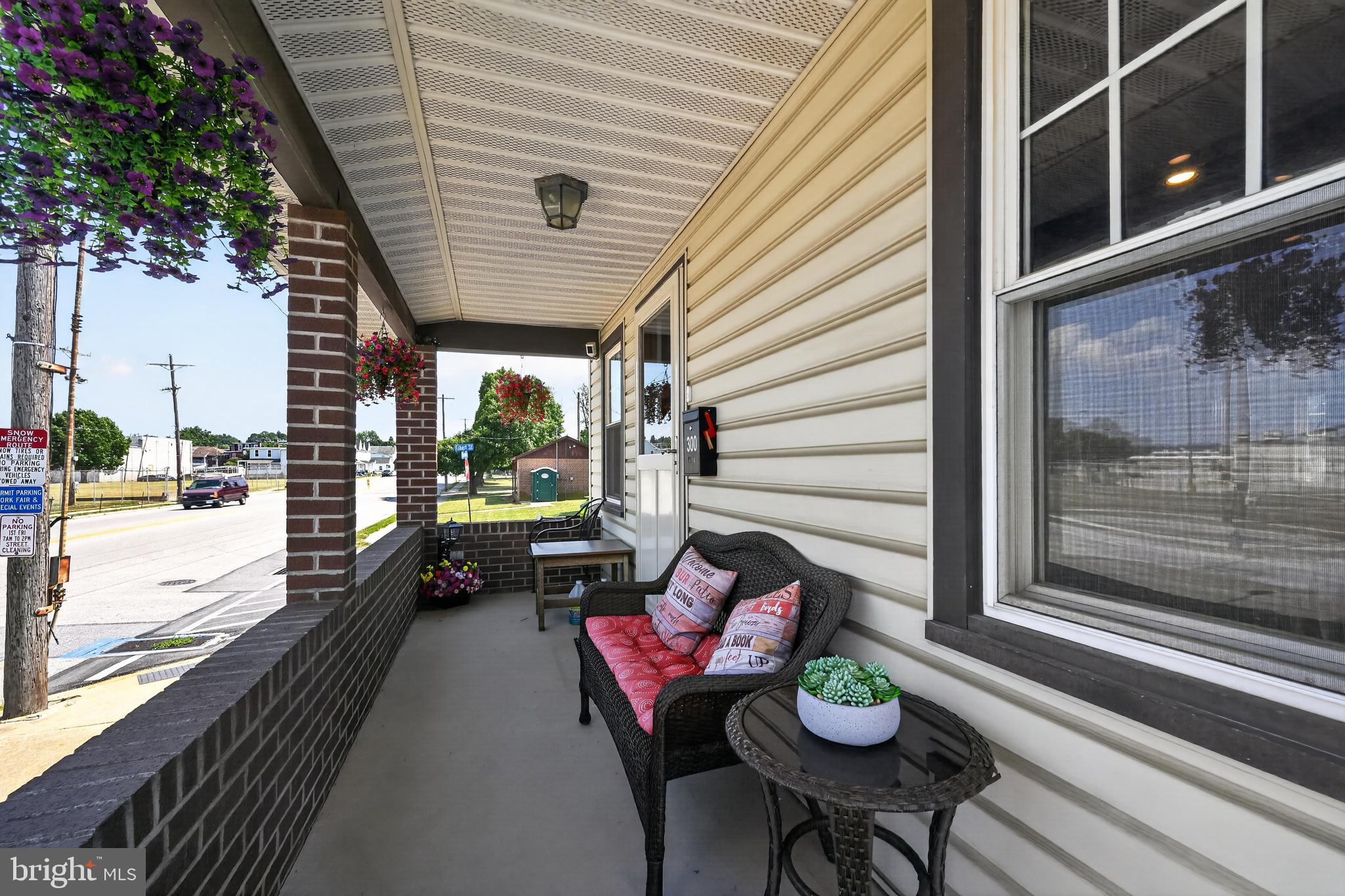 300 N HIGHLAND AVENUE