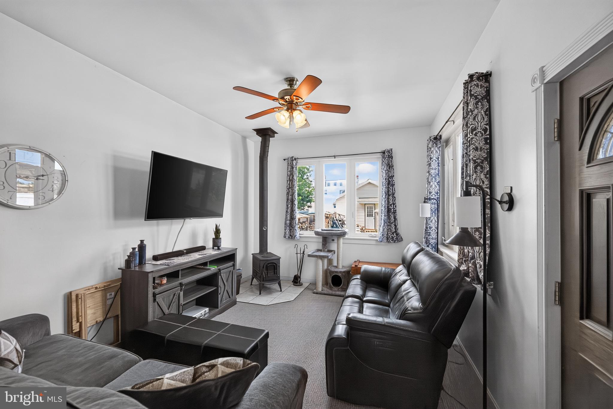 300 N HIGHLAND AVENUE