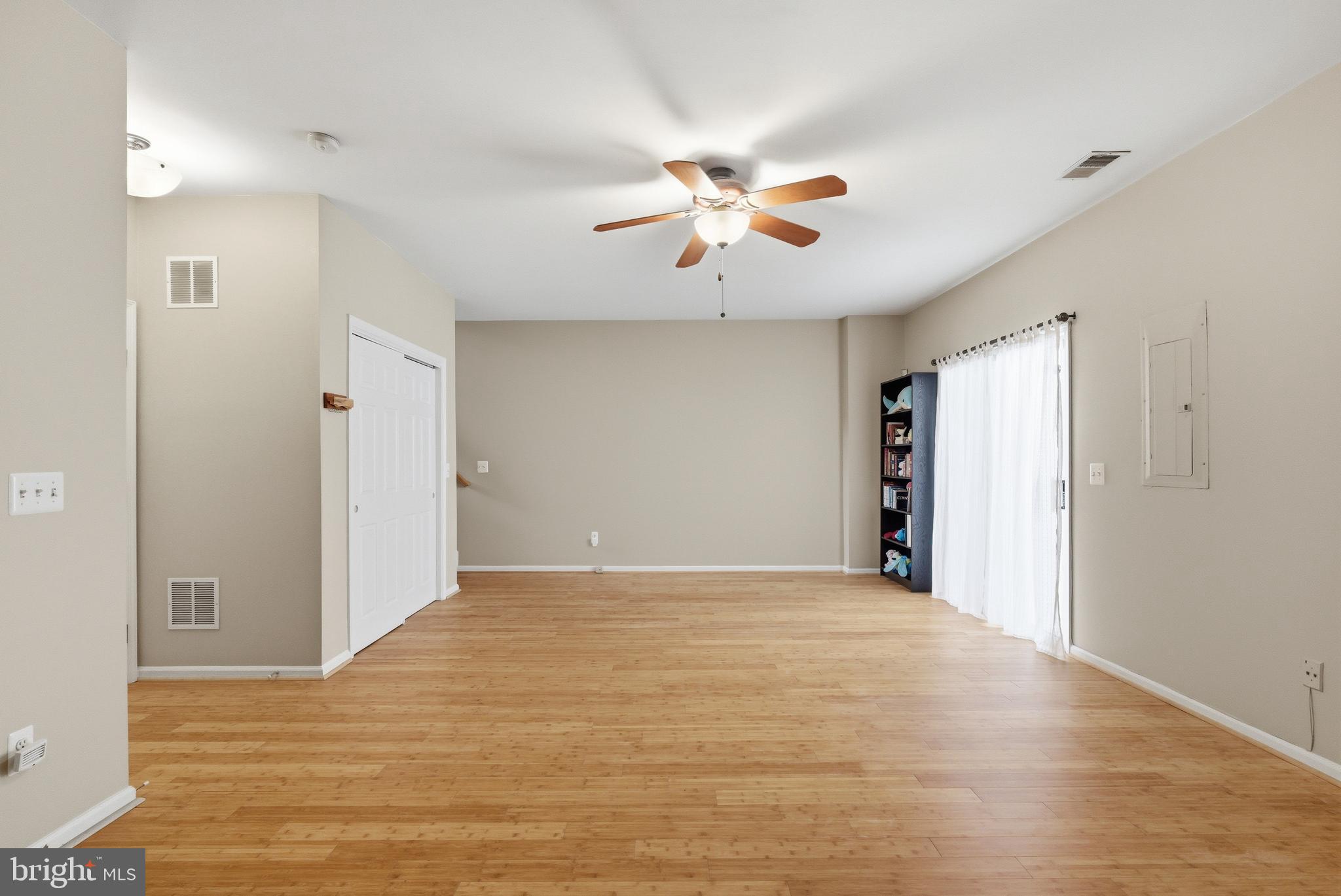 KINGSTOWNE - Residential