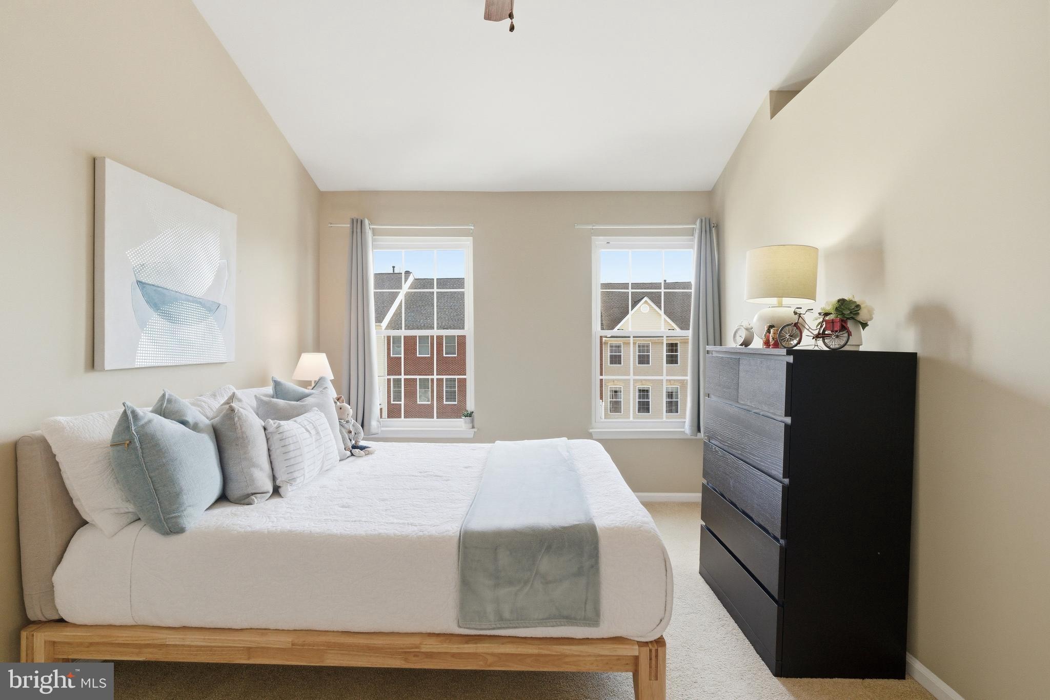 KINGSTOWNE - Residential