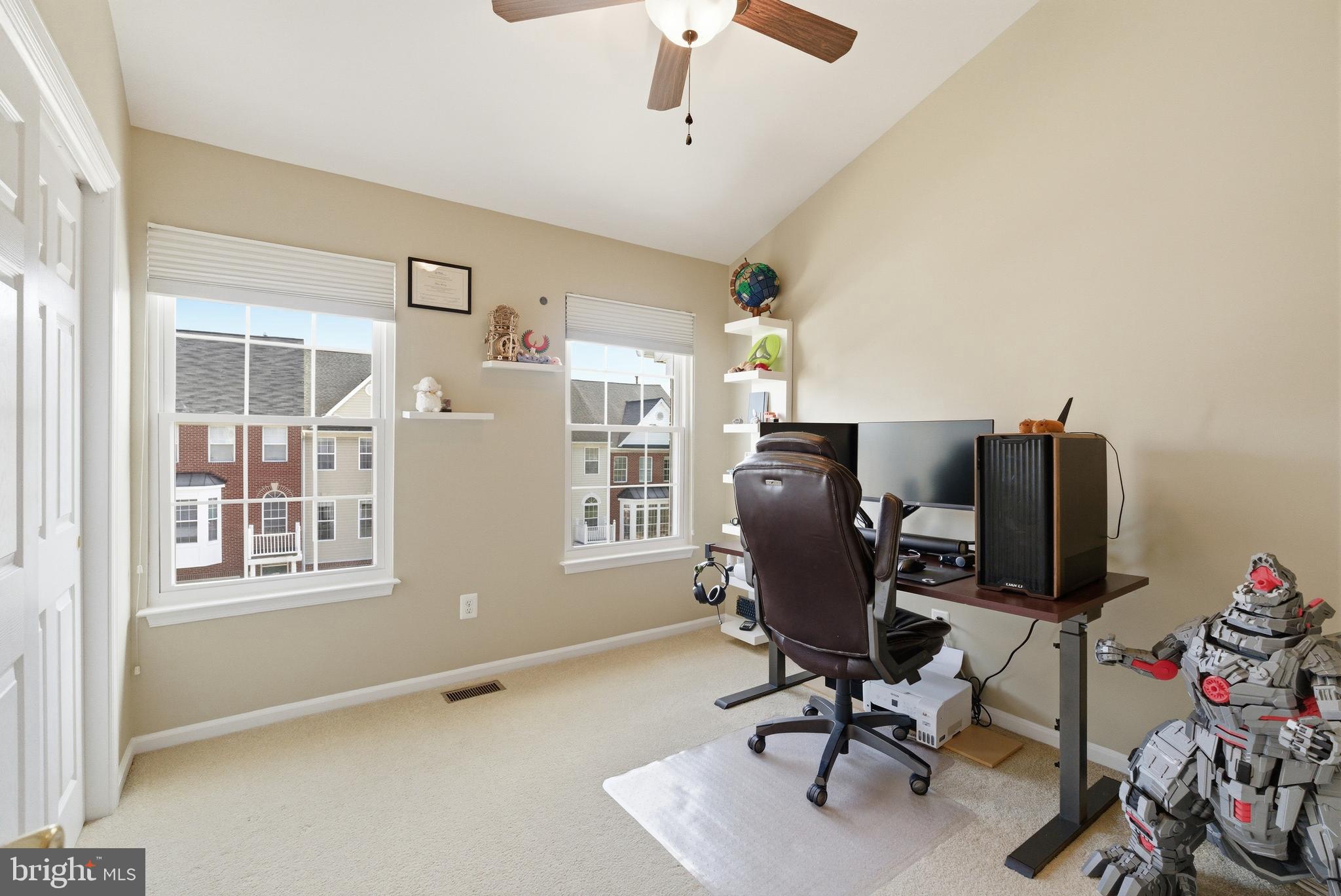 KINGSTOWNE - Residential