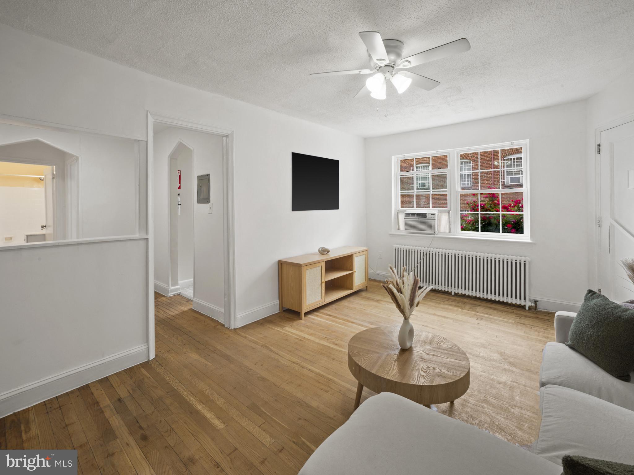 22 DANBURY STREET SE 2