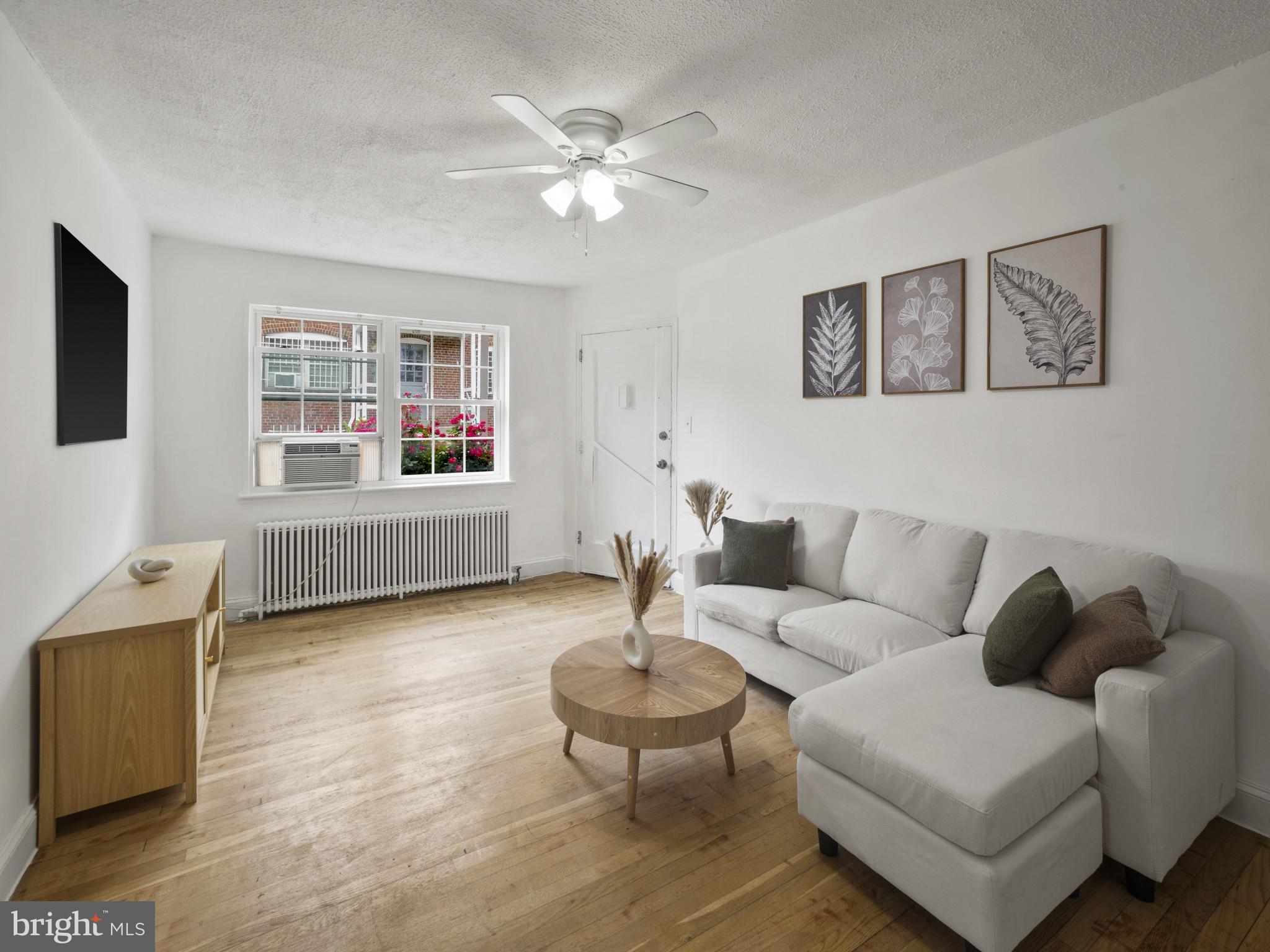 22 DANBURY STREET SE 2