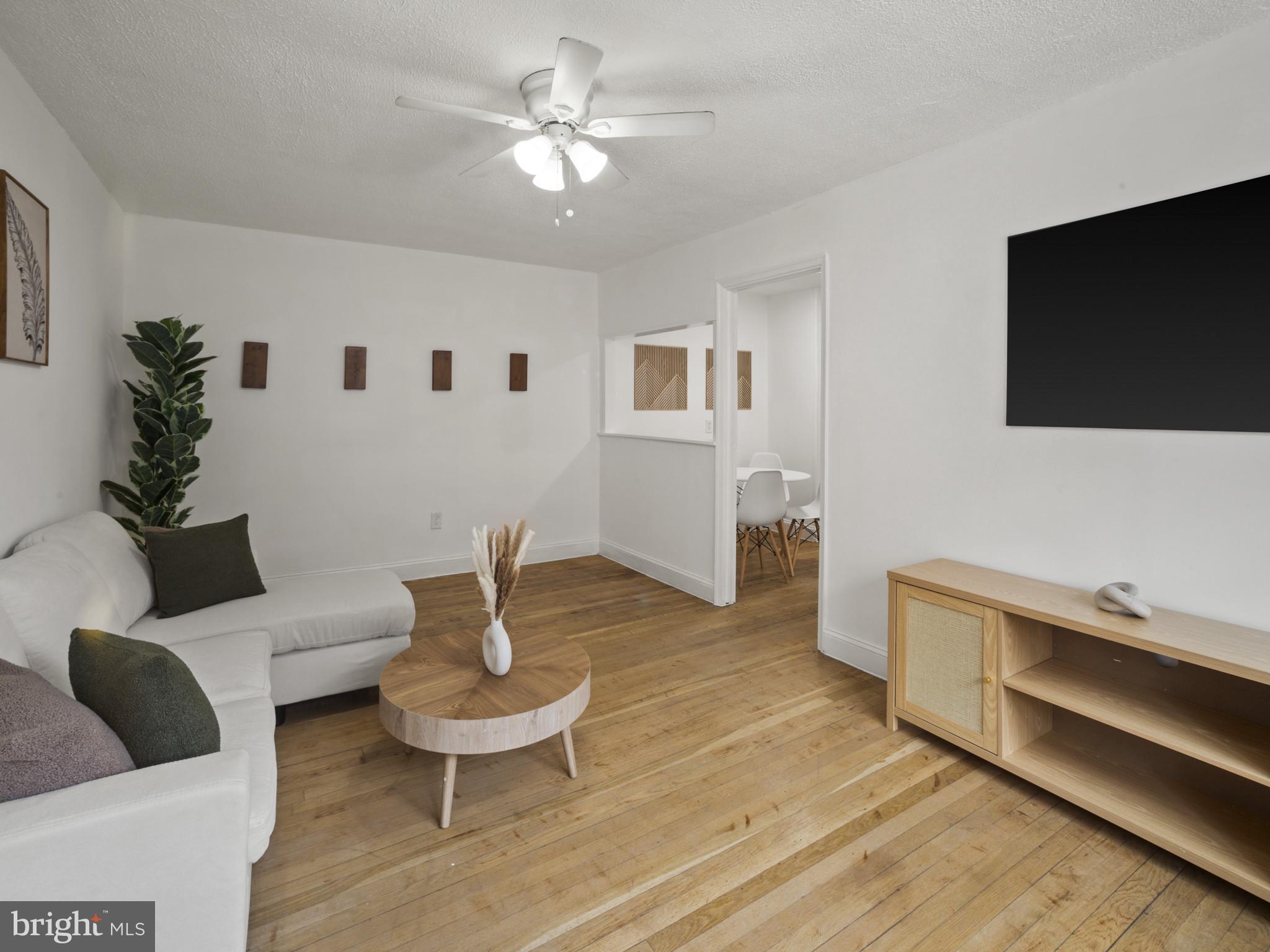 22 DANBURY STREET SE 2