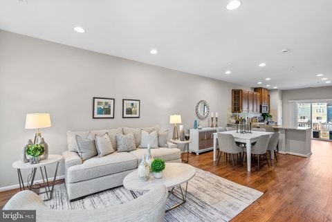 119 DECOVERLY DRIVE GAITHERSBURG MD 20878