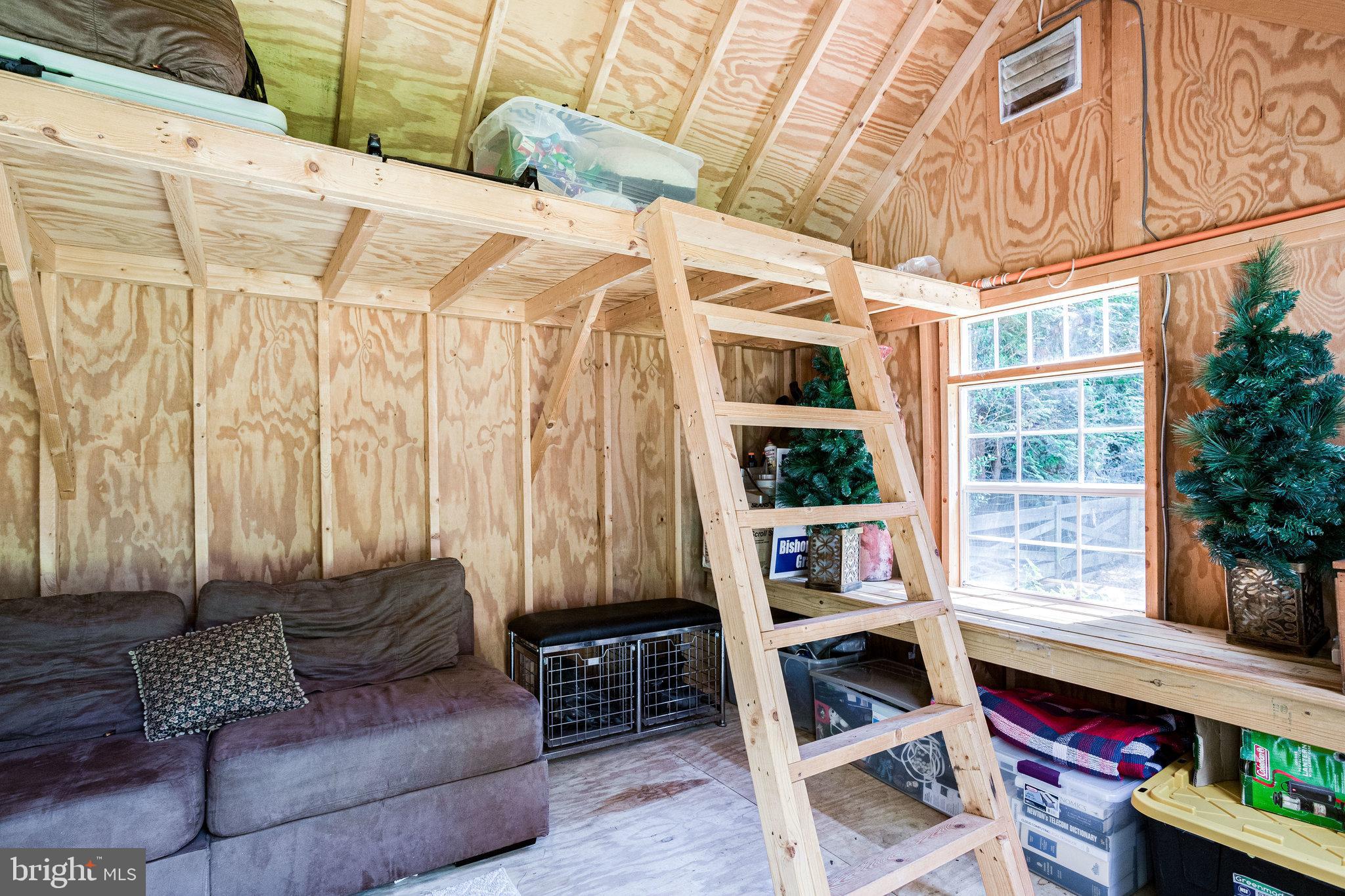 BROYHILL FOREST - Residential