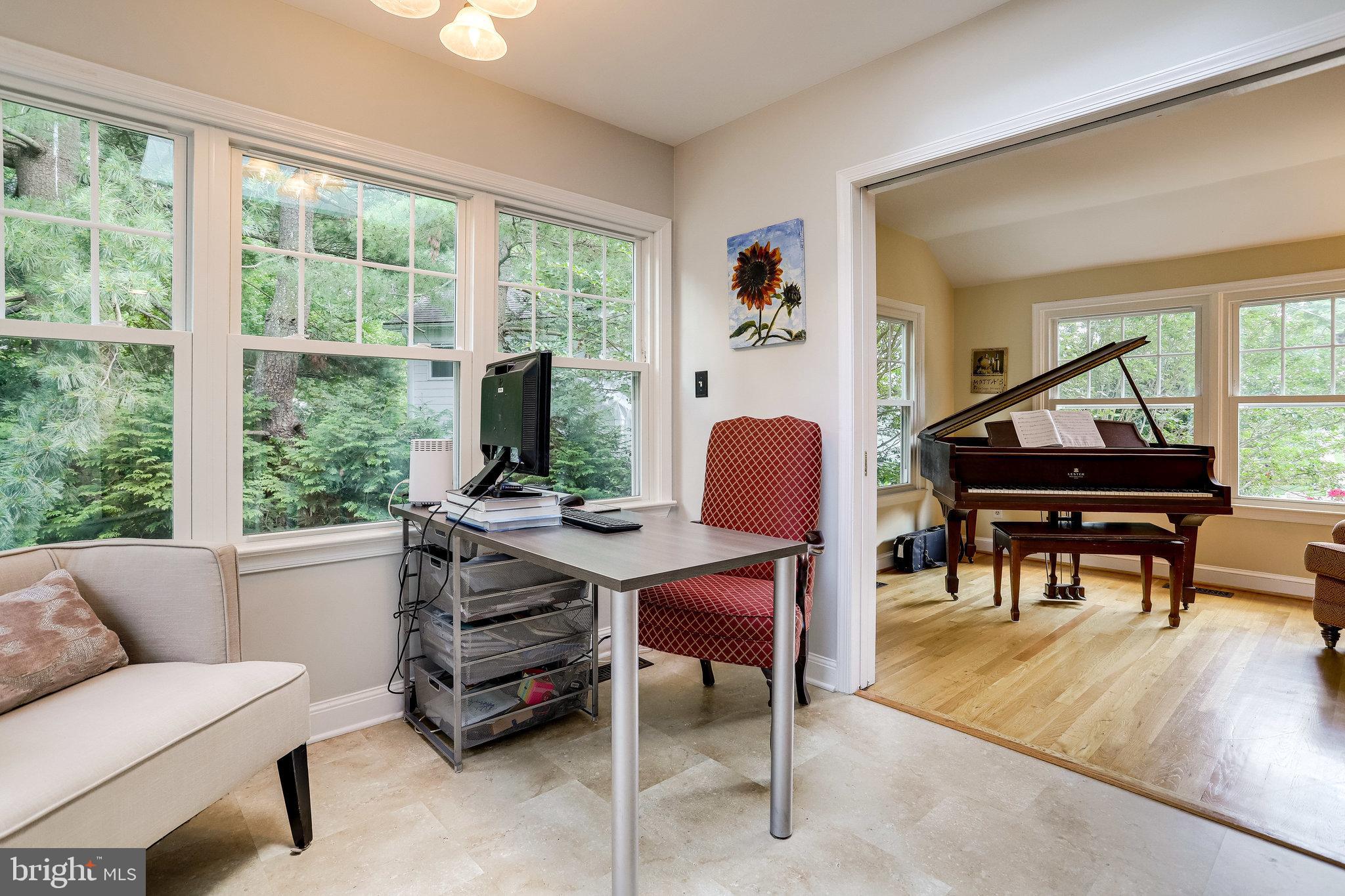 BROYHILL FOREST - Residential