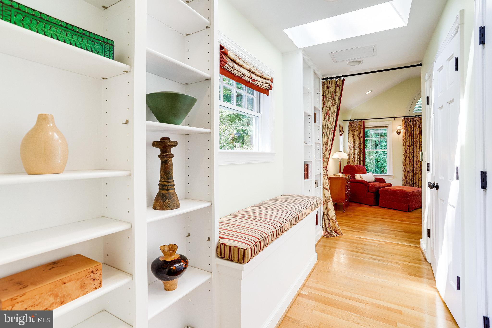 BROYHILL FOREST - Residential