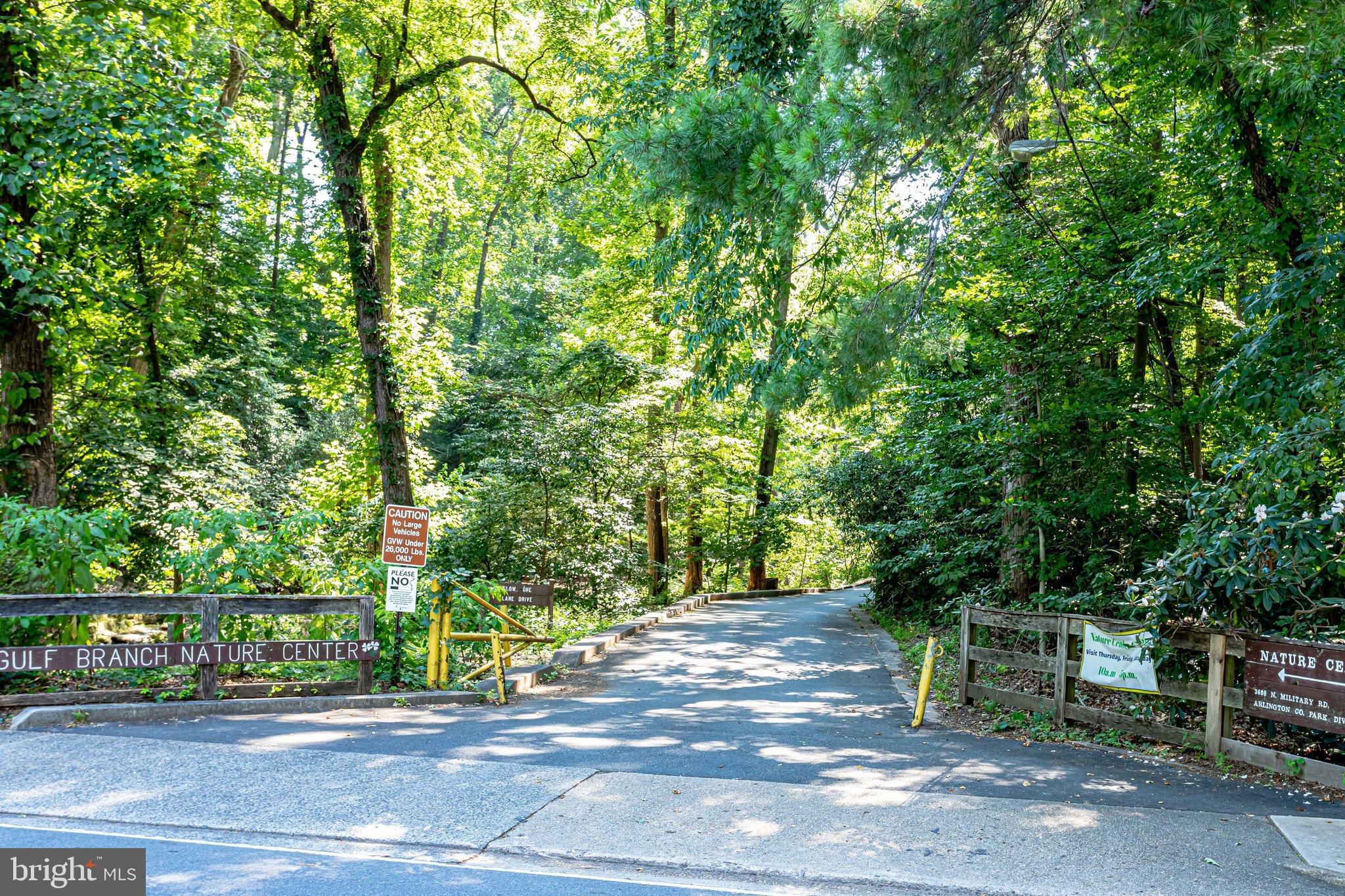 BROYHILL FOREST - Residential