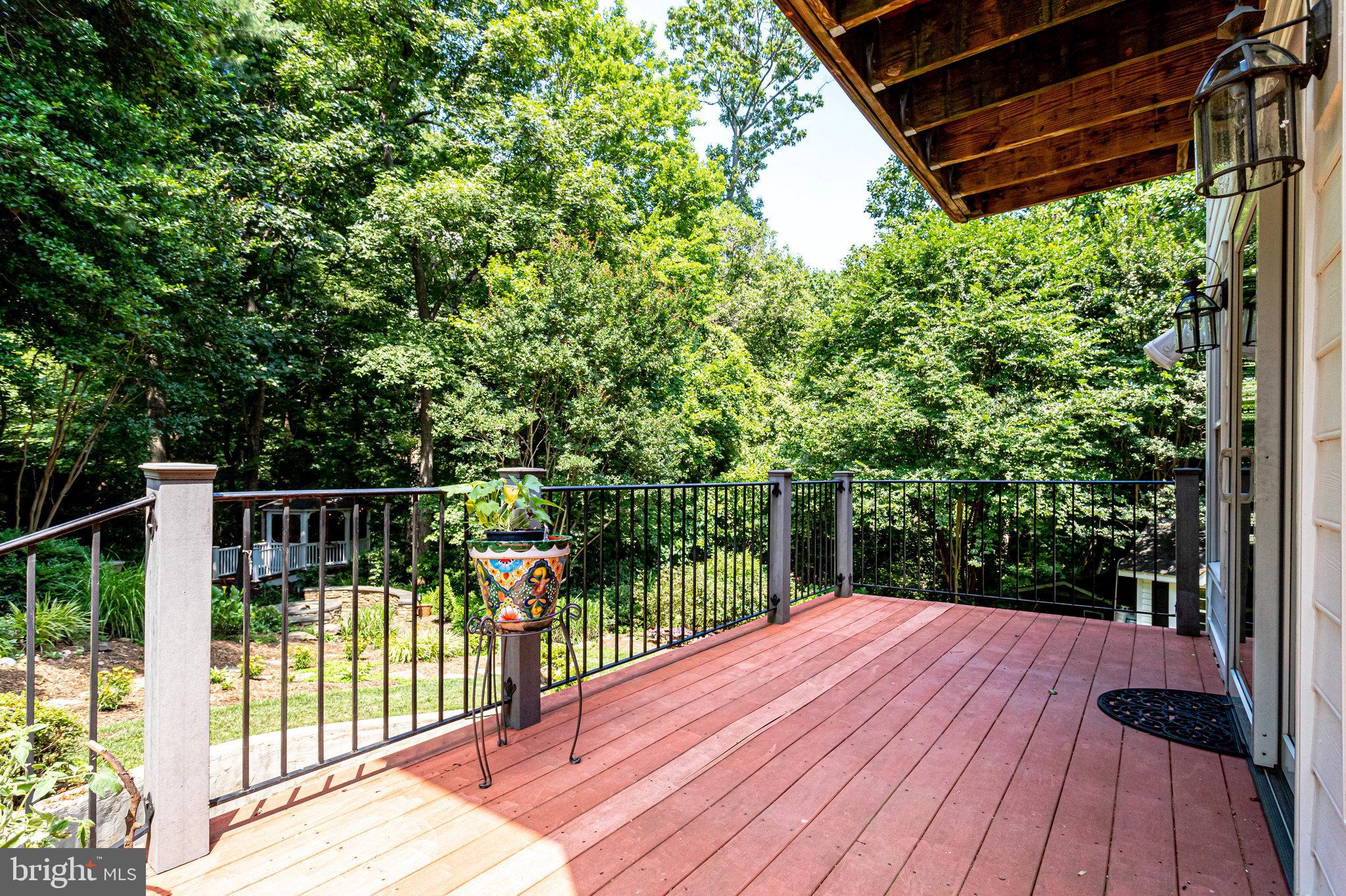 BROYHILL FOREST - Residential